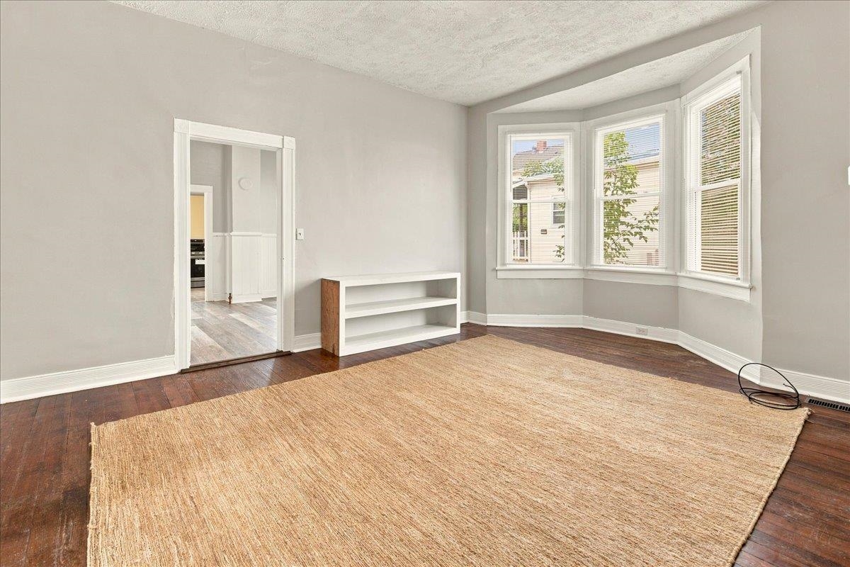 10 E PEABODY ST, STAUNTON, Virginia 24401, 3 Bedrooms Bedrooms, ,2 BathroomsBathrooms,Residential,10 E PEABODY ST,680105 MLS # 680105 10 E PEABODY ST, STAUNTON, Virginia 24401, 3 Bedrooms Bedrooms, ,2 BathroomsBathrooms,Residential,10 E PEABODY ST,680105 MLS # 680105