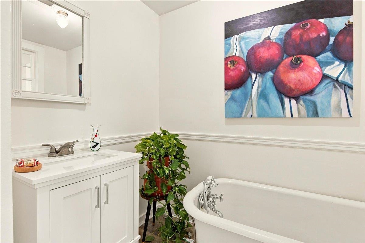 10 E PEABODY ST, STAUNTON, Virginia 24401, 3 Bedrooms Bedrooms, ,2 BathroomsBathrooms,Residential,10 E PEABODY ST,680105 MLS # 680105 10 E PEABODY ST, STAUNTON, Virginia 24401, 3 Bedrooms Bedrooms, ,2 BathroomsBathrooms,Residential,10 E PEABODY ST,680105 MLS # 680105