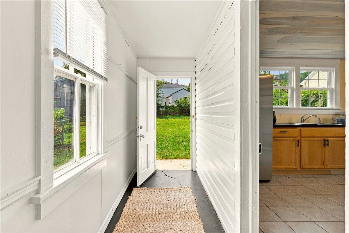 10 E PEABODY ST, STAUNTON, Virginia 24401, 3 Bedrooms Bedrooms, ,2 BathroomsBathrooms,Residential,10 E PEABODY ST,680105 MLS # 680105 10 E PEABODY ST, STAUNTON, Virginia 24401, 3 Bedrooms Bedrooms, ,2 BathroomsBathrooms,Residential,10 E PEABODY ST,680105 MLS # 680105