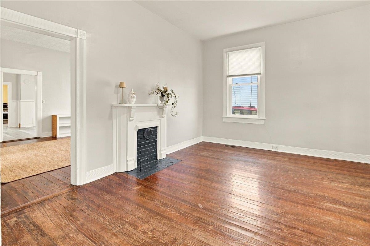 10 E PEABODY ST, STAUNTON, Virginia 24401, 3 Bedrooms Bedrooms, ,2 BathroomsBathrooms,Residential,10 E PEABODY ST,680105 MLS # 680105 10 E PEABODY ST, STAUNTON, Virginia 24401, 3 Bedrooms Bedrooms, ,2 BathroomsBathrooms,Residential,10 E PEABODY ST,680105 MLS # 680105