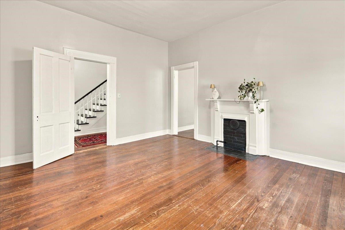 10 E PEABODY ST, STAUNTON, Virginia 24401, 3 Bedrooms Bedrooms, ,2 BathroomsBathrooms,Residential,10 E PEABODY ST,680105 MLS # 680105 10 E PEABODY ST, STAUNTON, Virginia 24401, 3 Bedrooms Bedrooms, ,2 BathroomsBathrooms,Residential,10 E PEABODY ST,680105 MLS # 680105