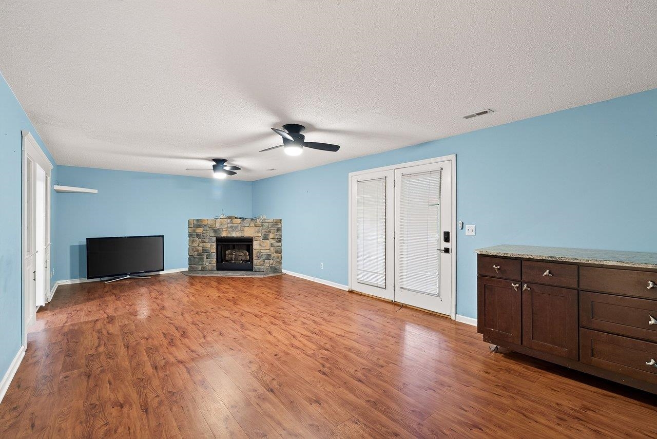 144 CROSS KEYS CT, MCGAHEYSVILLE, Virginia 22840, 4 Bedrooms Bedrooms, ,3 BathroomsBathrooms,Residential,144 CROSS KEYS CT,680112 MLS # 680112