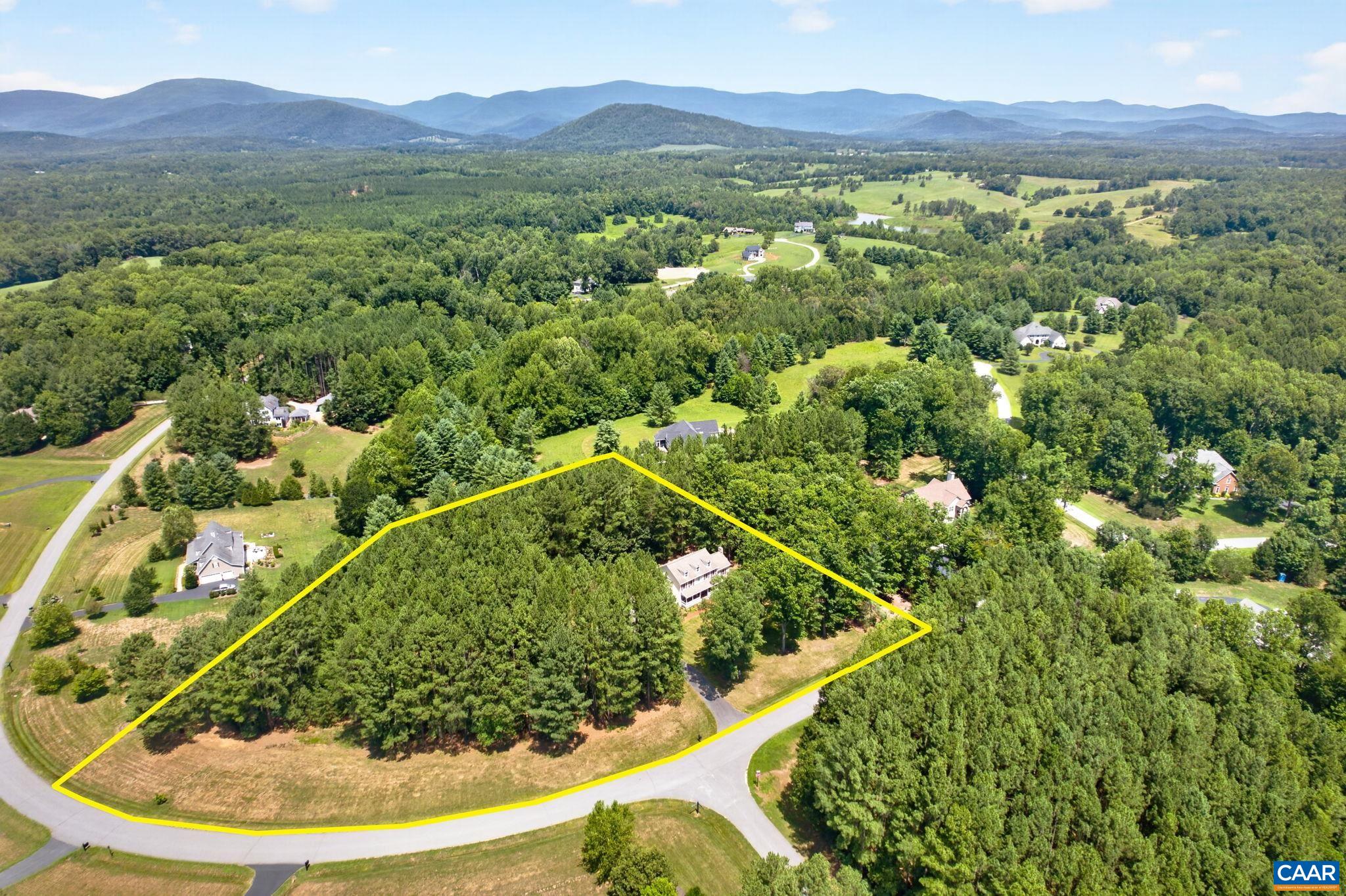 6325 INDIAN RIDGE DR, EARLYSVILLE, Virginia 22936, 5 Bedrooms Bedrooms, ,3 BathroomsBathrooms,Residential,6325 INDIAN RIDGE DR,680116 MLS # 680116