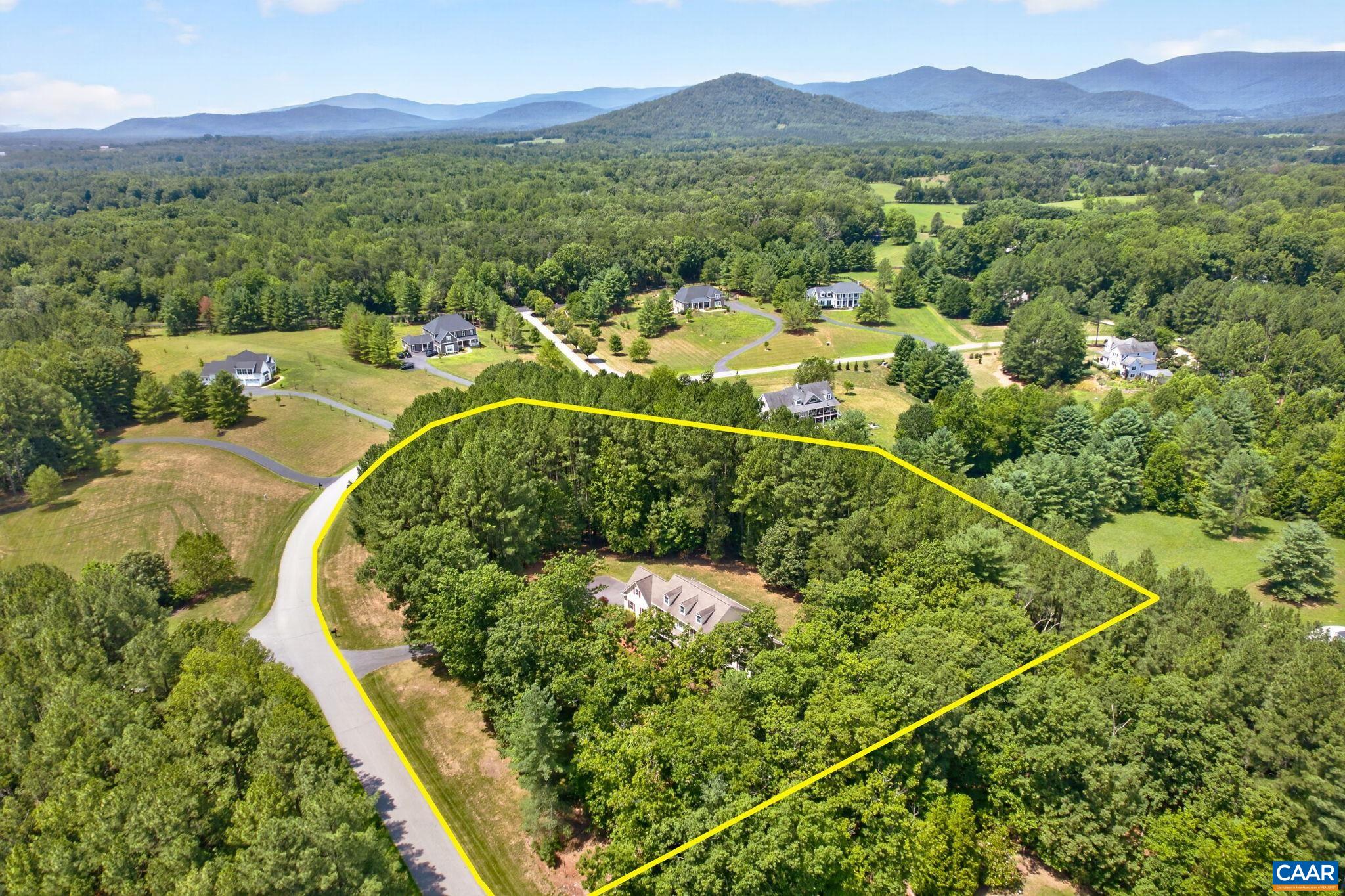 6325 INDIAN RIDGE DR, EARLYSVILLE, Virginia 22936, 5 Bedrooms Bedrooms, ,3 BathroomsBathrooms,Residential,6325 INDIAN RIDGE DR,680116 MLS # 680116