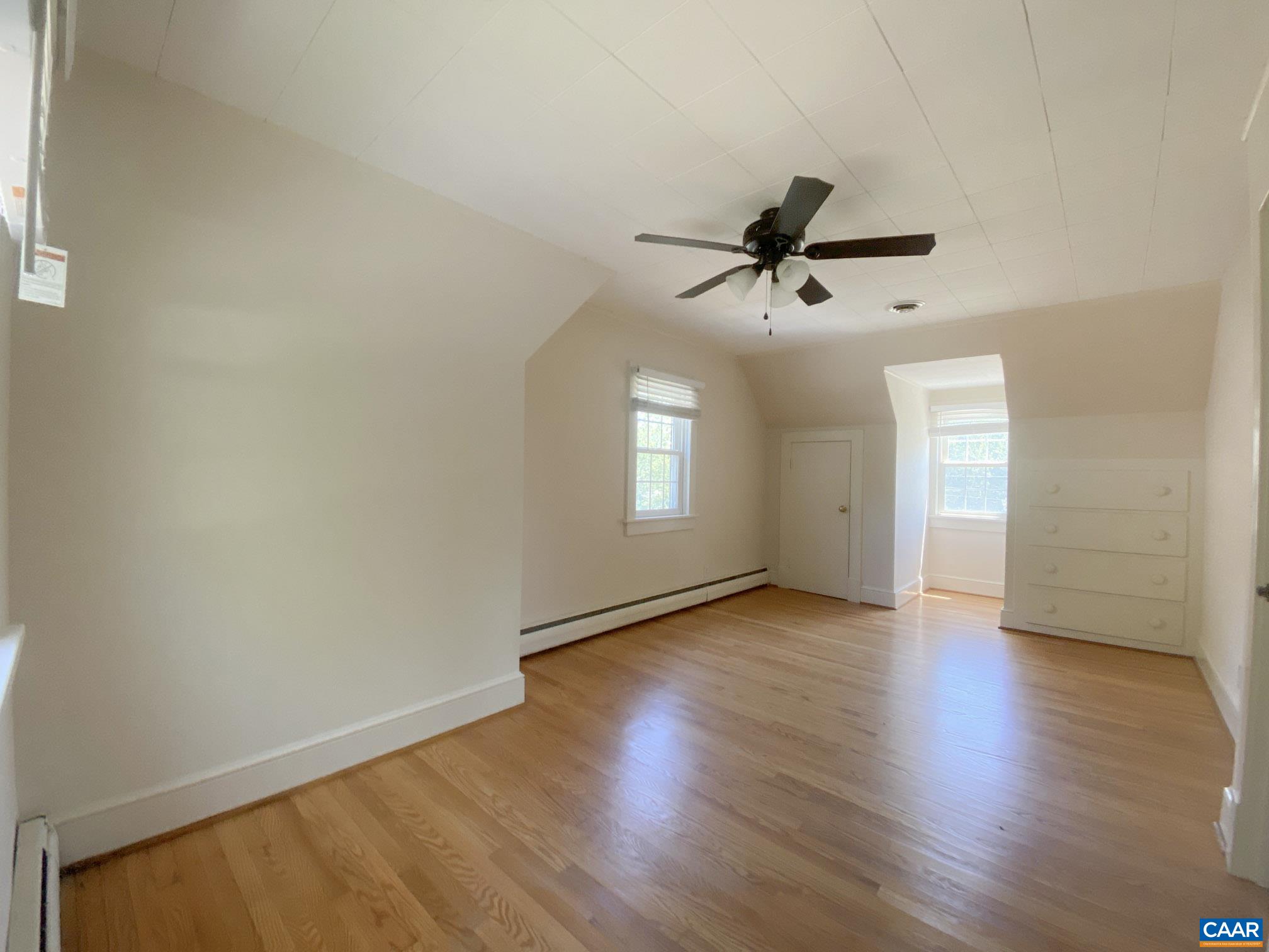 210 W GORDON AVE, GORDONSVILLE, Virginia 22942, 3 Bedrooms Bedrooms, ,2 BathroomsBathrooms,Residential,210 W GORDON AVE,676894 MLS # 676894 210 W GORDON AVE, GORDONSVILLE, Virginia 22942, 3 Bedrooms Bedrooms, ,2 BathroomsBathrooms,Residential,210 W GORDON AVE,676894 MLS # 676894