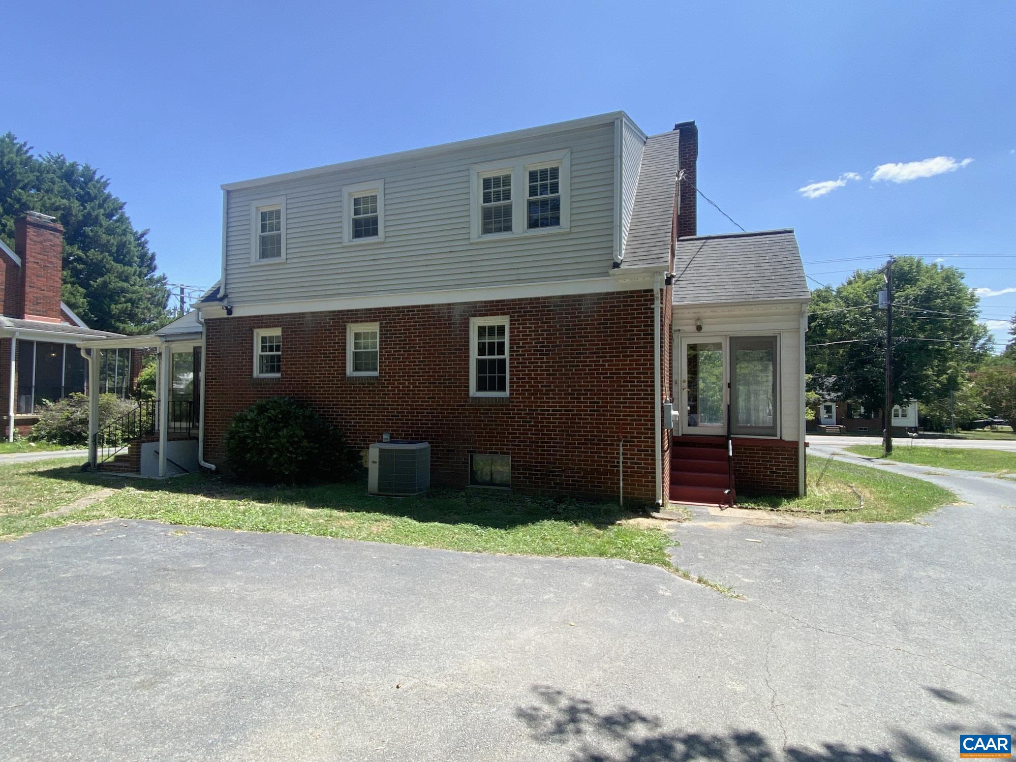 210 W GORDON AVE, GORDONSVILLE, Virginia 22942, 3 Bedrooms Bedrooms, ,2 BathroomsBathrooms,Residential,210 W GORDON AVE,676894 MLS # 676894 210 W GORDON AVE, GORDONSVILLE, Virginia 22942, 3 Bedrooms Bedrooms, ,2 BathroomsBathrooms,Residential,210 W GORDON AVE,676894 MLS # 676894