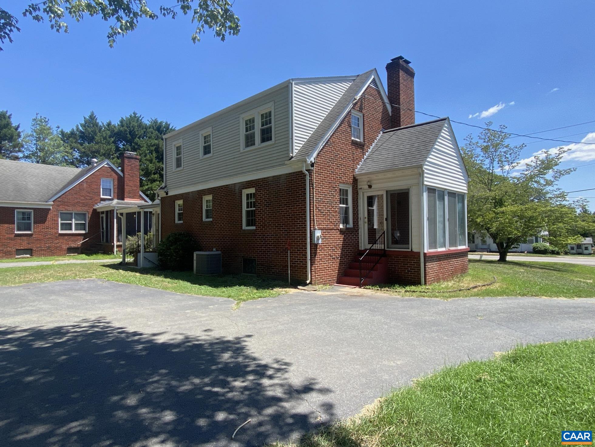 210 W GORDON AVE, GORDONSVILLE, Virginia 22942, 3 Bedrooms Bedrooms, ,2 BathroomsBathrooms,Residential,210 W GORDON AVE,676894 MLS # 676894 210 W GORDON AVE, GORDONSVILLE, Virginia 22942, 3 Bedrooms Bedrooms, ,2 BathroomsBathrooms,Residential,210 W GORDON AVE,676894 MLS # 676894