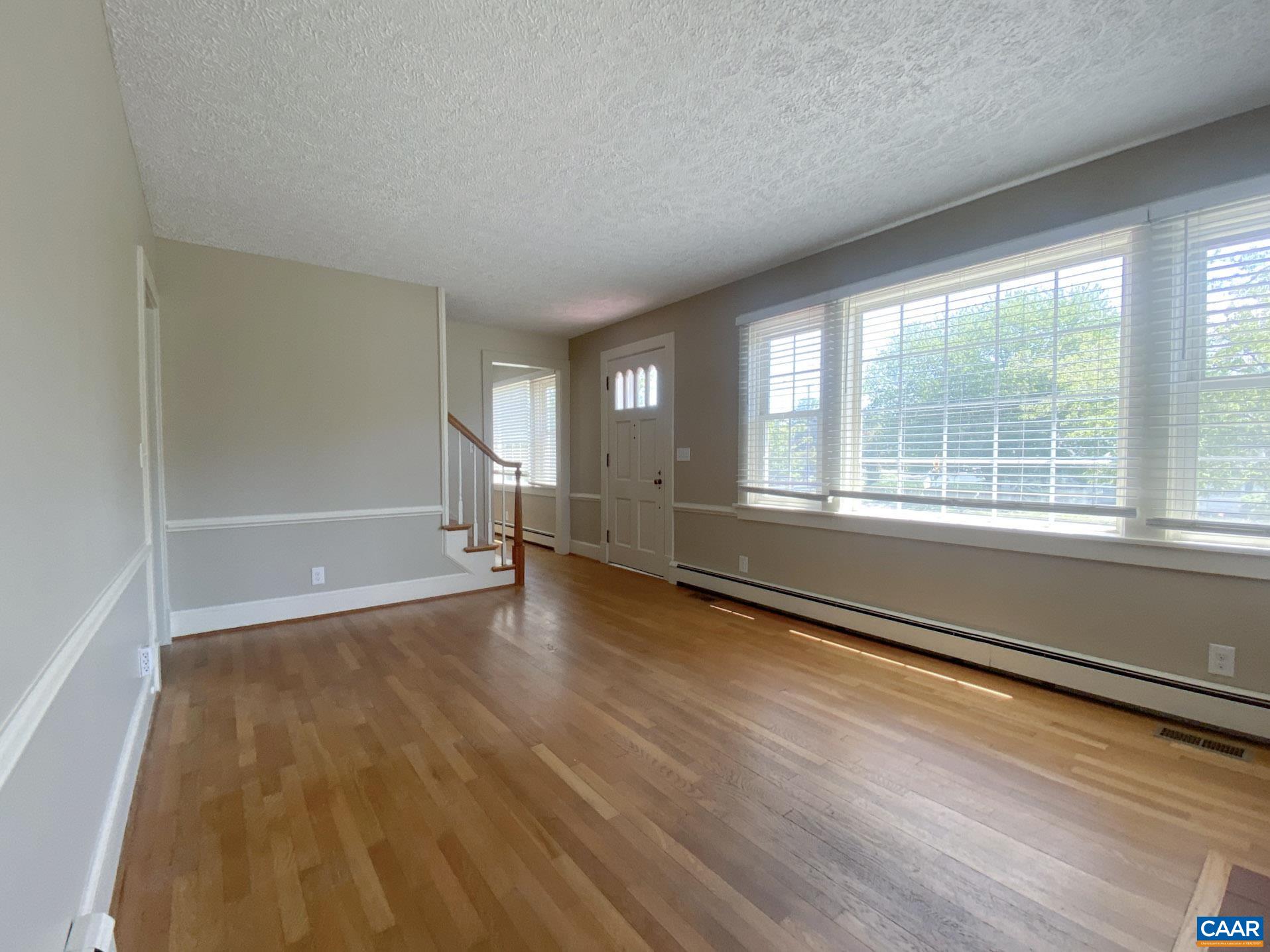 210 W GORDON AVE, GORDONSVILLE, Virginia 22942, 3 Bedrooms Bedrooms, ,2 BathroomsBathrooms,Residential,210 W GORDON AVE,676894 MLS # 676894 210 W GORDON AVE, GORDONSVILLE, Virginia 22942, 3 Bedrooms Bedrooms, ,2 BathroomsBathrooms,Residential,210 W GORDON AVE,676894 MLS # 676894