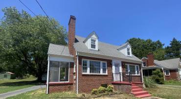 210 W GORDON AVE, GORDONSVILLE, Virginia 22942, 3 Bedrooms Bedrooms, ,2 BathroomsBathrooms,Residential,210 W GORDON AVE,676894 MLS # 676894