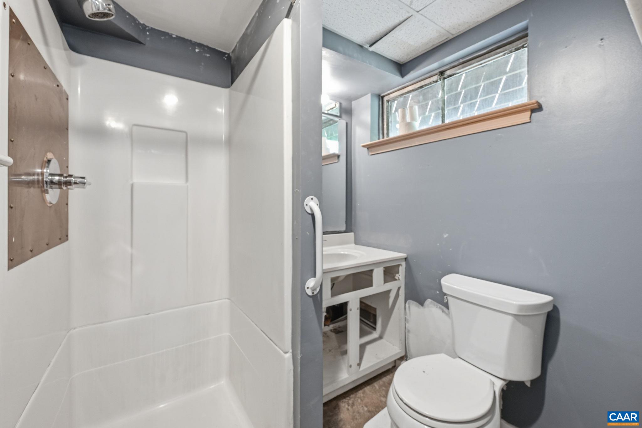 913 DRUID AVE, CHARLOTTESVILLE, Virginia 22902, 5 Bedrooms Bedrooms, ,2 BathroomsBathrooms,Residential,913 DRUID AVE,678907 MLS # 678907 913 DRUID AVE, CHARLOTTESVILLE, Virginia 22902, 5 Bedrooms Bedrooms, ,2 BathroomsBathrooms,Residential,913 DRUID AVE,678907 MLS # 678907