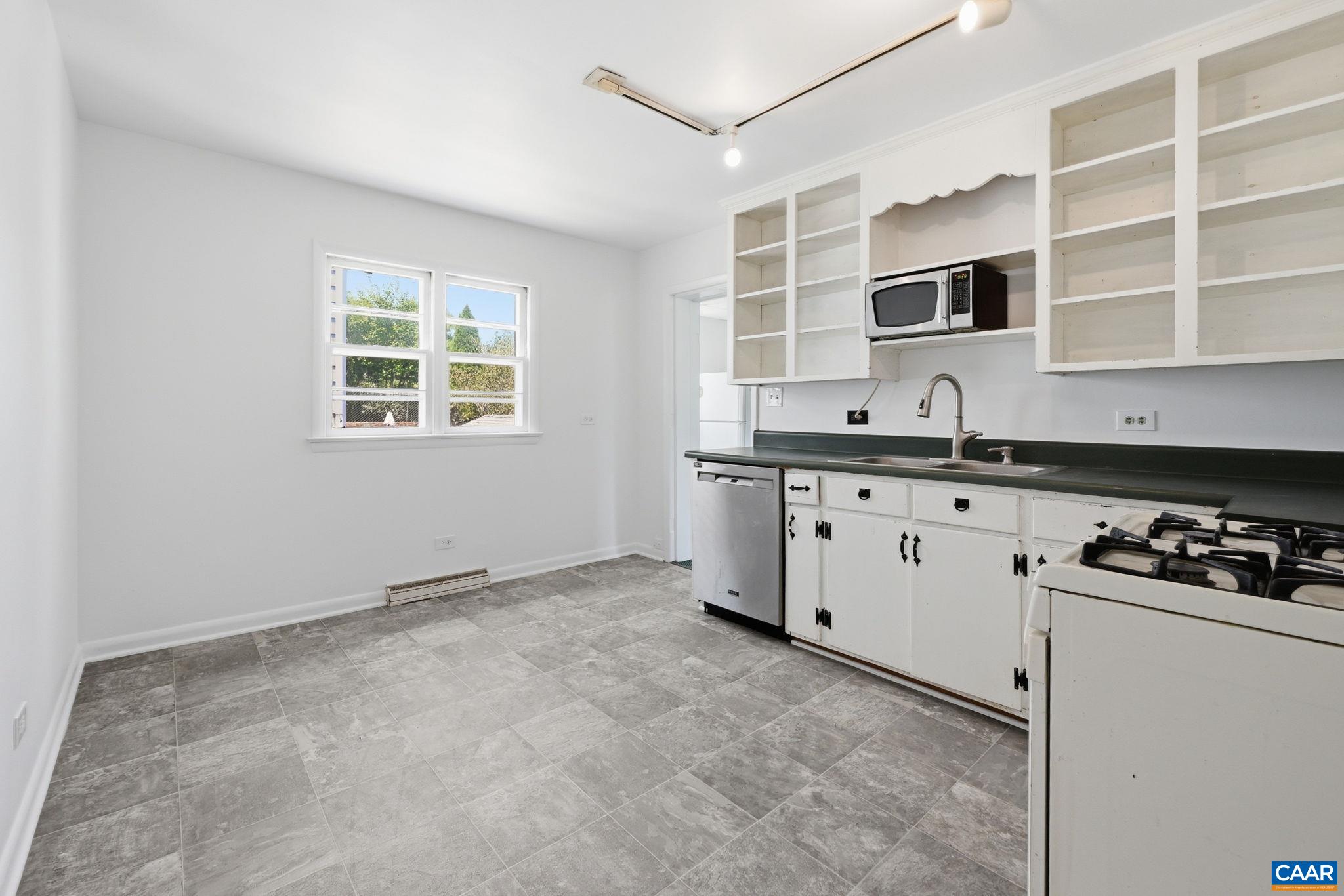 913 DRUID AVE, CHARLOTTESVILLE, Virginia 22902, 5 Bedrooms Bedrooms, ,2 BathroomsBathrooms,Residential,913 DRUID AVE,678907 MLS # 678907 913 DRUID AVE, CHARLOTTESVILLE, Virginia 22902, 5 Bedrooms Bedrooms, ,2 BathroomsBathrooms,Residential,913 DRUID AVE,678907 MLS # 678907
