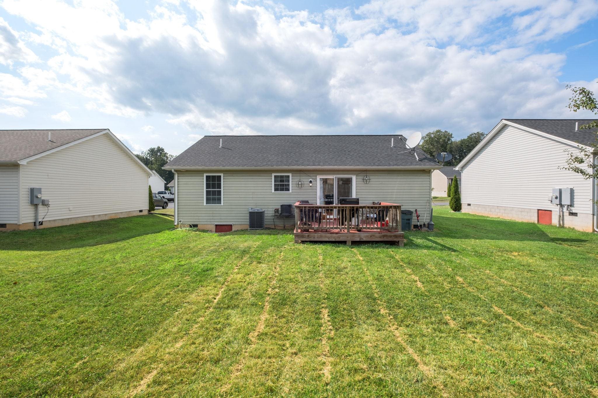 2397 BRENTWOOD DR, HARRISONBURG, Virginia 22801, 3 Bedrooms Bedrooms, ,2 BathroomsBathrooms,Residential,2397 BRENTWOOD DR,680127 MLS # 680127 2397 BRENTWOOD DR, HARRISONBURG, Virginia 22801, 3 Bedrooms Bedrooms, ,2 BathroomsBathrooms,Residential,2397 BRENTWOOD DR,680127 MLS # 680127