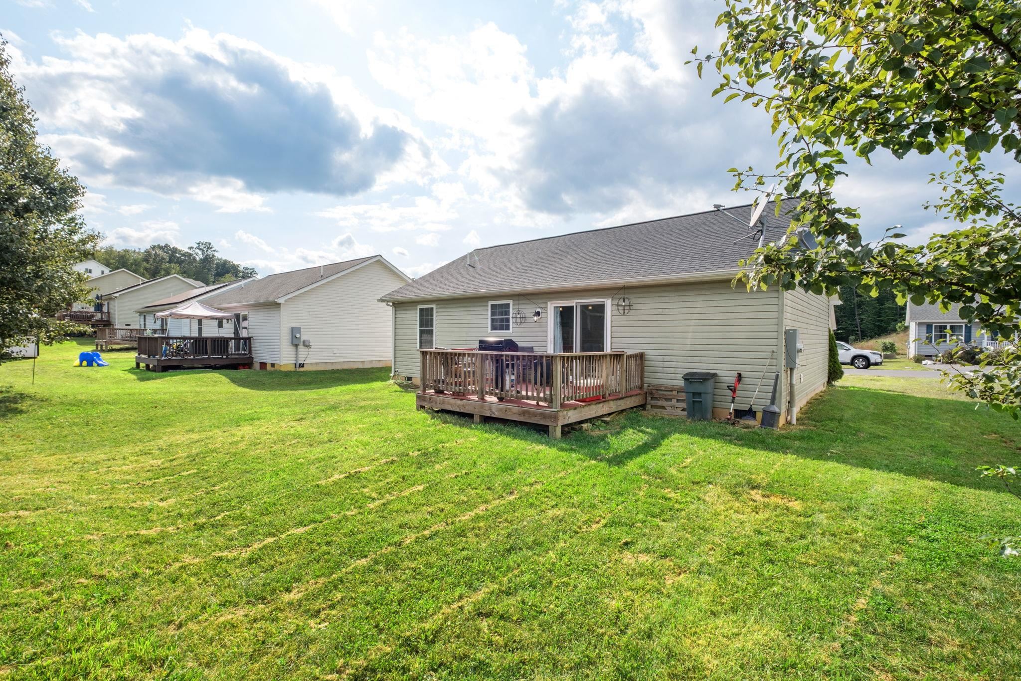 2397 BRENTWOOD DR, HARRISONBURG, Virginia 22801, 3 Bedrooms Bedrooms, ,2 BathroomsBathrooms,Residential,2397 BRENTWOOD DR,680127 MLS # 680127 2397 BRENTWOOD DR, HARRISONBURG, Virginia 22801, 3 Bedrooms Bedrooms, ,2 BathroomsBathrooms,Residential,2397 BRENTWOOD DR,680127 MLS # 680127