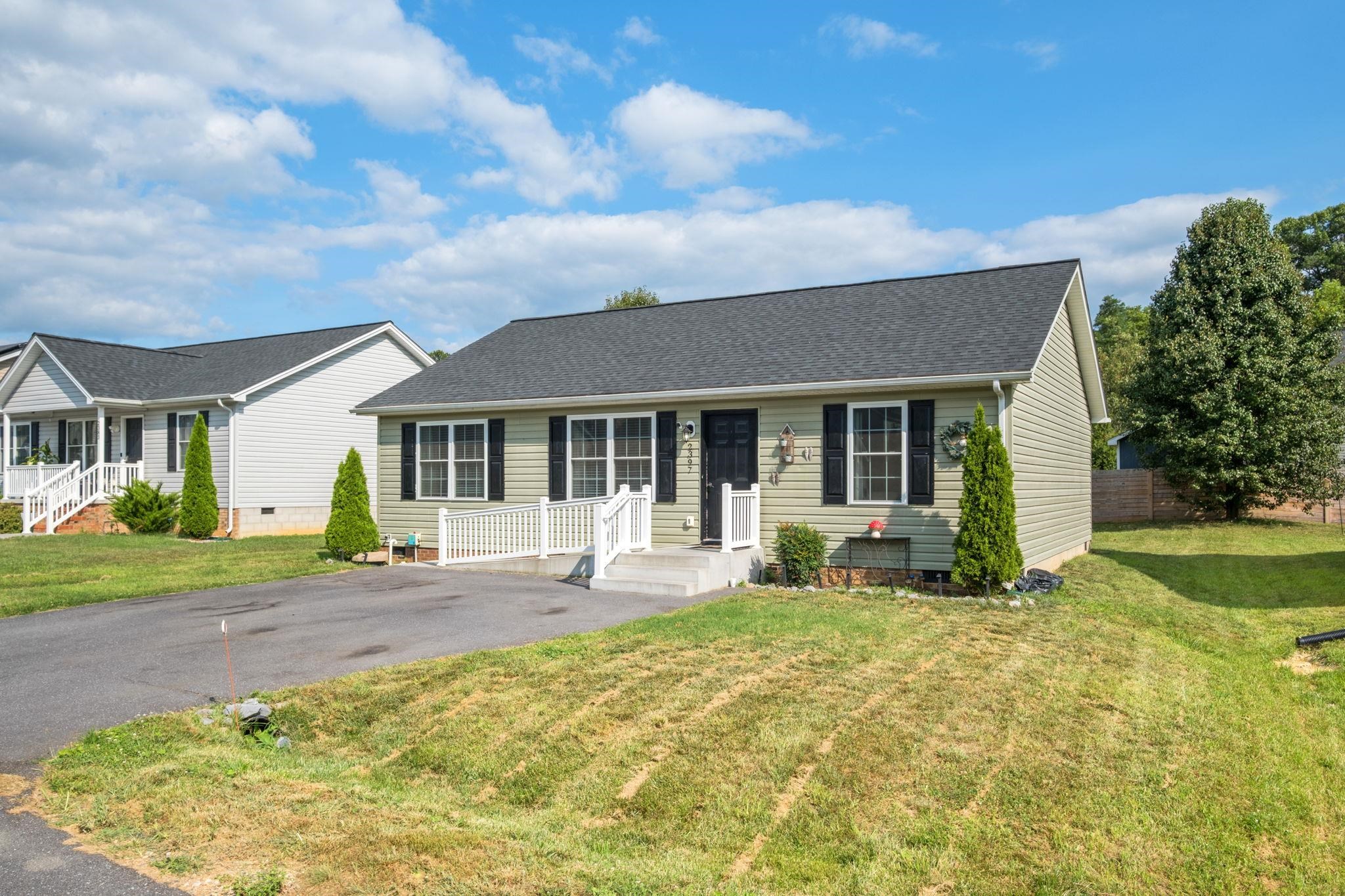 2397 BRENTWOOD DR, HARRISONBURG, Virginia 22801, 3 Bedrooms Bedrooms, ,2 BathroomsBathrooms,Residential,2397 BRENTWOOD DR,680127 MLS # 680127 2397 BRENTWOOD DR, HARRISONBURG, Virginia 22801, 3 Bedrooms Bedrooms, ,2 BathroomsBathrooms,Residential,2397 BRENTWOOD DR,680127 MLS # 680127