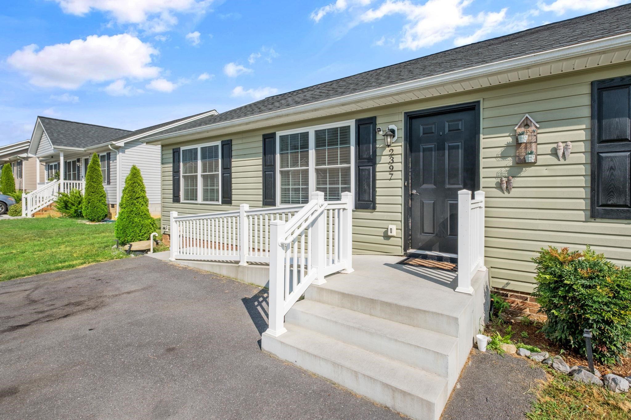 2397 BRENTWOOD DR, HARRISONBURG, Virginia 22801, 3 Bedrooms Bedrooms, ,2 BathroomsBathrooms,Residential,2397 BRENTWOOD DR,680127 MLS # 680127 2397 BRENTWOOD DR, HARRISONBURG, Virginia 22801, 3 Bedrooms Bedrooms, ,2 BathroomsBathrooms,Residential,2397 BRENTWOOD DR,680127 MLS # 680127