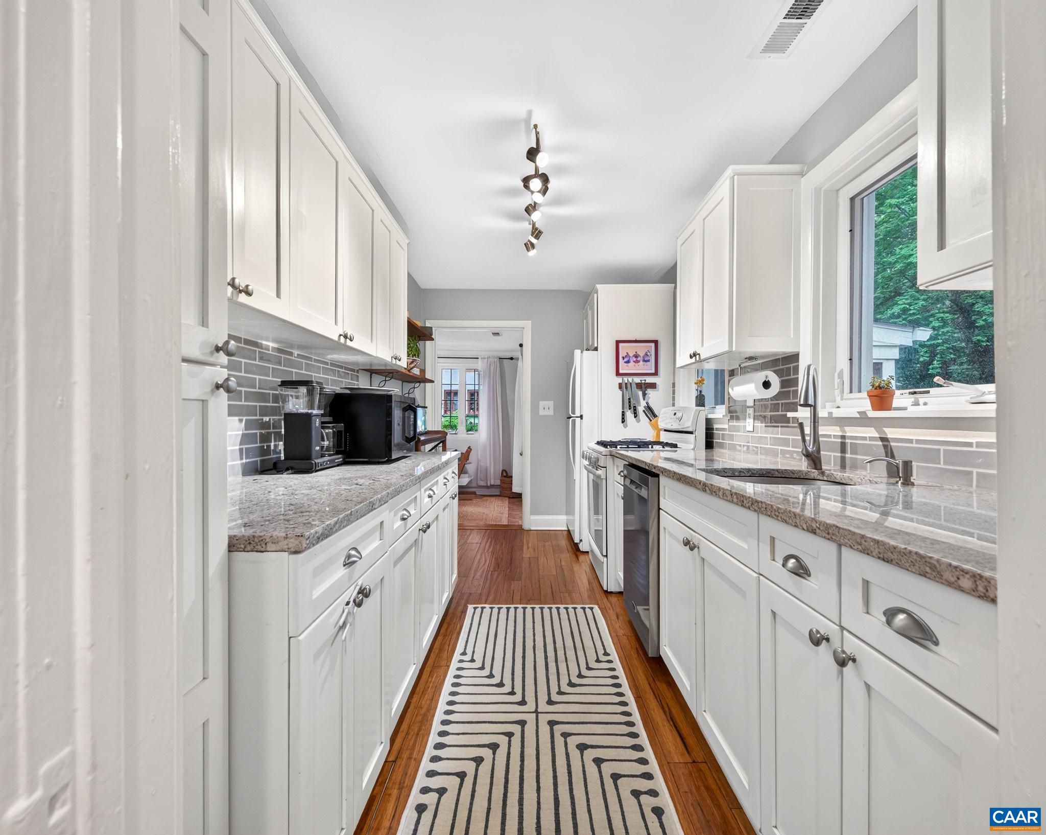 2522 WOODLAND DR, CHARLOTTESVILLE, Virginia 22903, 3 Bedrooms Bedrooms, ,2 BathroomsBathrooms,Residential,2522 WOODLAND DR,680130 MLS # 680130 2522 WOODLAND DR, CHARLOTTESVILLE, Virginia 22903, 3 Bedrooms Bedrooms, ,2 BathroomsBathrooms,Residential,2522 WOODLAND DR,680130 MLS # 680130