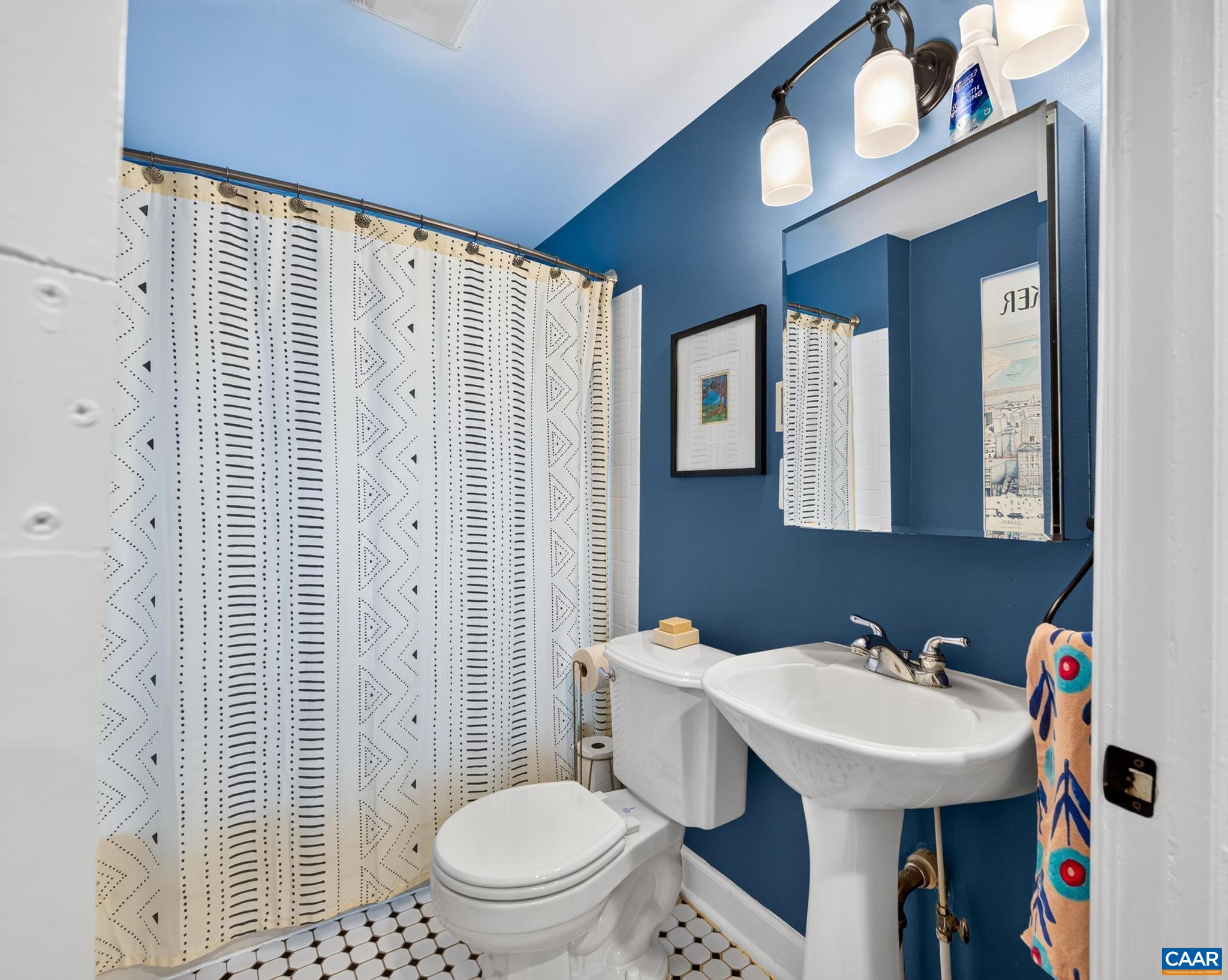 2522 WOODLAND DR, CHARLOTTESVILLE, Virginia 22903, 3 Bedrooms Bedrooms, ,2 BathroomsBathrooms,Residential,2522 WOODLAND DR,680130 MLS # 680130 2522 WOODLAND DR, CHARLOTTESVILLE, Virginia 22903, 3 Bedrooms Bedrooms, ,2 BathroomsBathrooms,Residential,2522 WOODLAND DR,680130 MLS # 680130