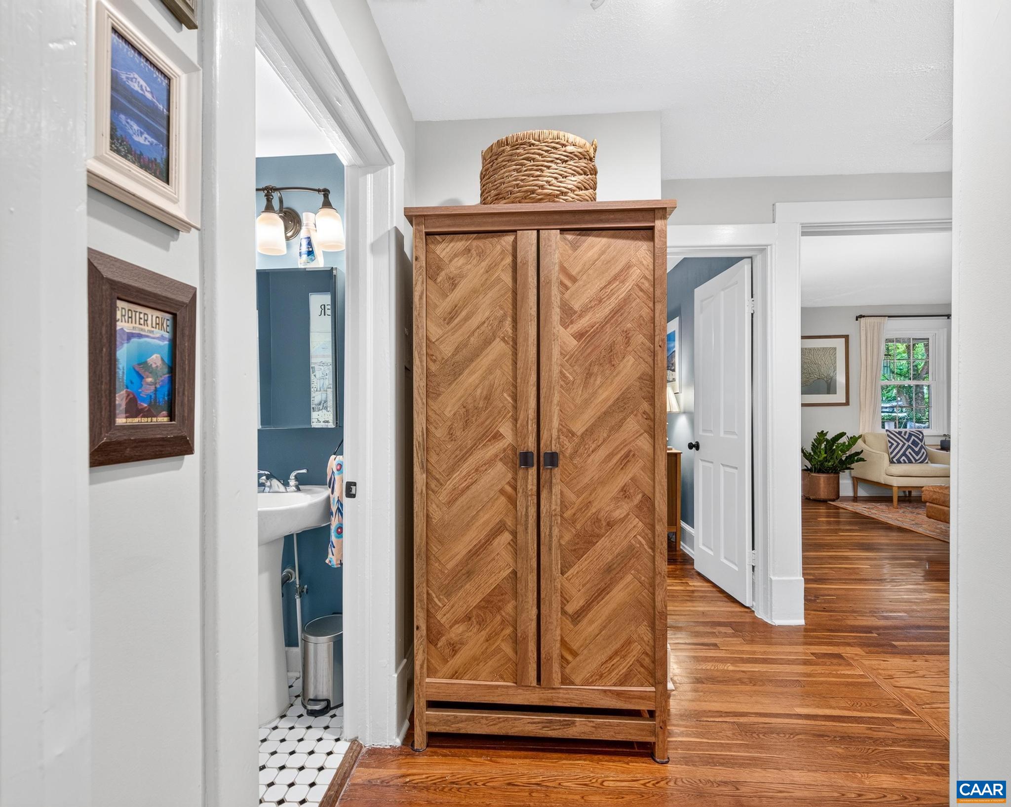 2522 WOODLAND DR, CHARLOTTESVILLE, Virginia 22903, 3 Bedrooms Bedrooms, ,2 BathroomsBathrooms,Residential,2522 WOODLAND DR,680130 MLS # 680130 2522 WOODLAND DR, CHARLOTTESVILLE, Virginia 22903, 3 Bedrooms Bedrooms, ,2 BathroomsBathrooms,Residential,2522 WOODLAND DR,680130 MLS # 680130