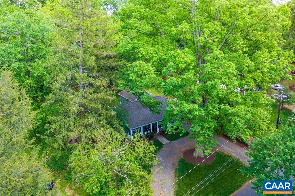 2522 WOODLAND DR, CHARLOTTESVILLE, Virginia 22903, 3 Bedrooms Bedrooms, ,2 BathroomsBathrooms,Residential,2522 WOODLAND DR,680130 MLS # 680130 2522 WOODLAND DR, CHARLOTTESVILLE, Virginia 22903, 3 Bedrooms Bedrooms, ,2 BathroomsBathrooms,Residential,2522 WOODLAND DR,680130 MLS # 680130