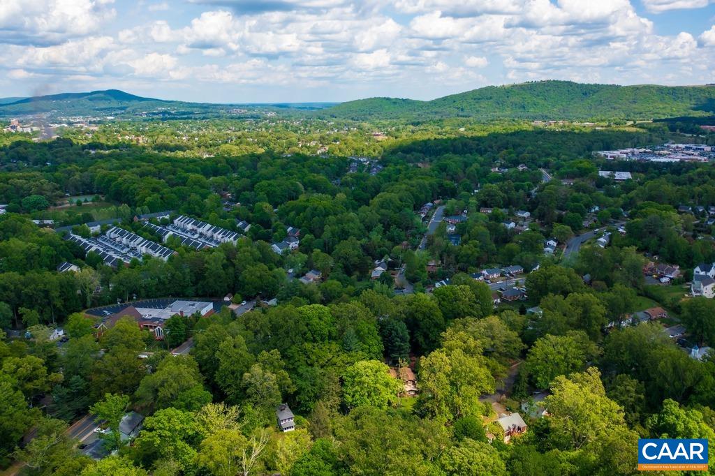 2522 WOODLAND DR, CHARLOTTESVILLE, Virginia 22903, 3 Bedrooms Bedrooms, ,2 BathroomsBathrooms,Residential,2522 WOODLAND DR,680130 MLS # 680130 2522 WOODLAND DR, CHARLOTTESVILLE, Virginia 22903, 3 Bedrooms Bedrooms, ,2 BathroomsBathrooms,Residential,2522 WOODLAND DR,680130 MLS # 680130
