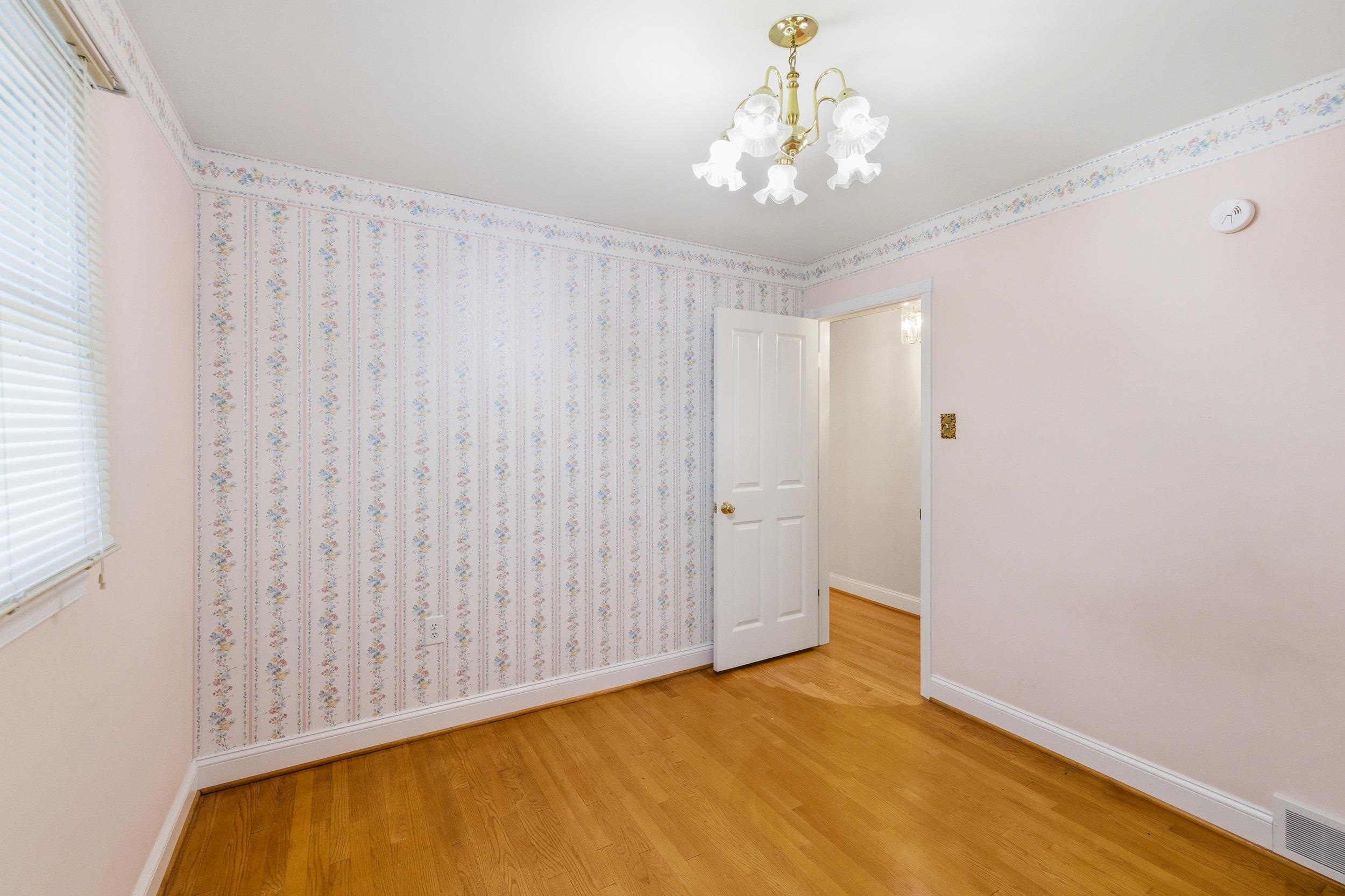 410 W NORTH ST, WOODSTOCK, Virginia 22664, 3 Bedrooms Bedrooms, ,1 BathroomBathrooms,Residential,410 W NORTH ST,680133 MLS # 680133 410 W NORTH ST, WOODSTOCK, Virginia 22664, 3 Bedrooms Bedrooms, ,1 BathroomBathrooms,Residential,410 W NORTH ST,680133 MLS # 680133
