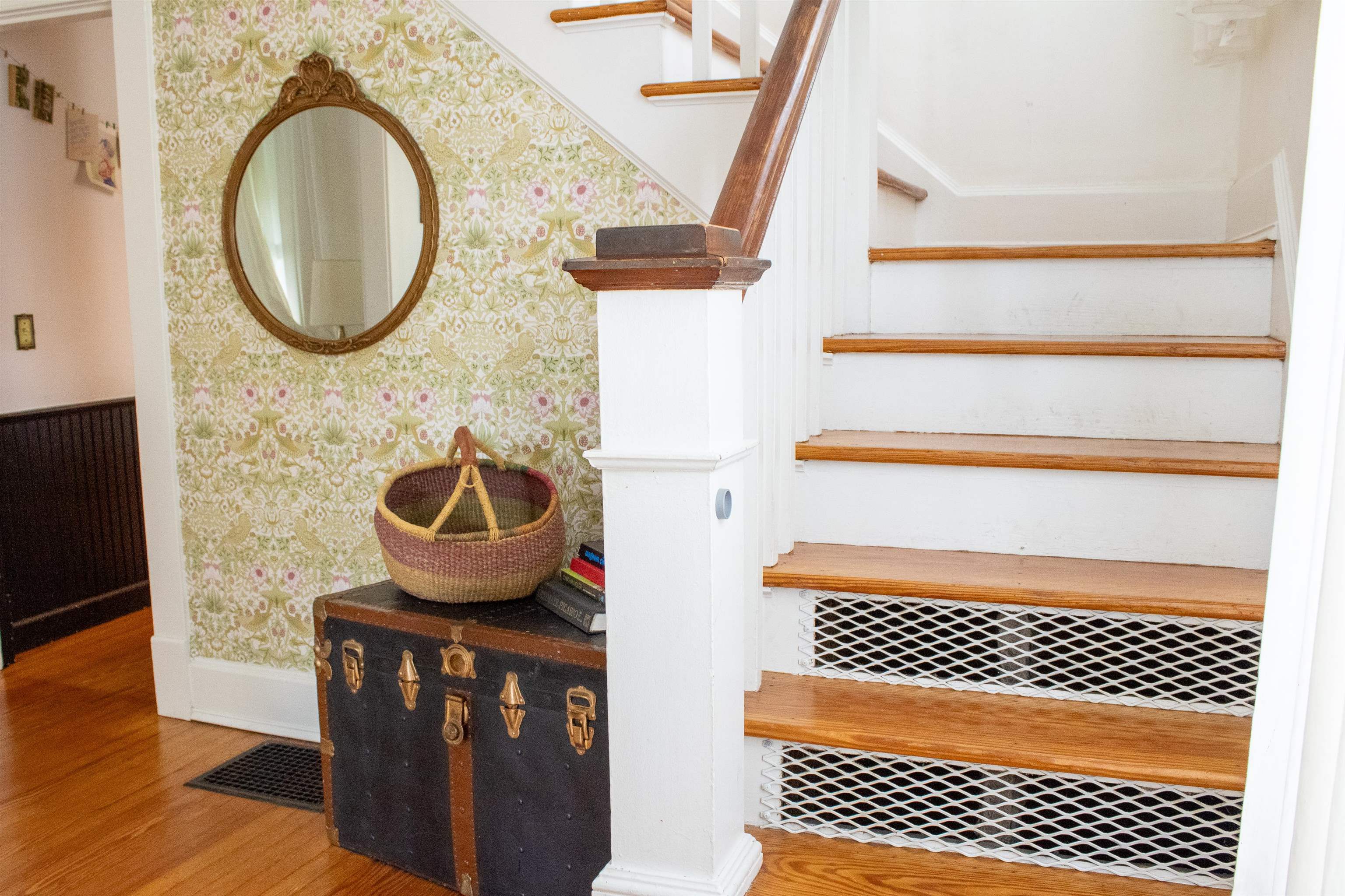 226 THORNROSE AVE, STAUNTON, Virginia 24401, 3 Bedrooms Bedrooms, ,2 BathroomsBathrooms,Residential,226 THORNROSE AVE,680135 MLS # 680135 226 THORNROSE AVE, STAUNTON, Virginia 24401, 3 Bedrooms Bedrooms, ,2 BathroomsBathrooms,Residential,226 THORNROSE AVE,680135 MLS # 680135