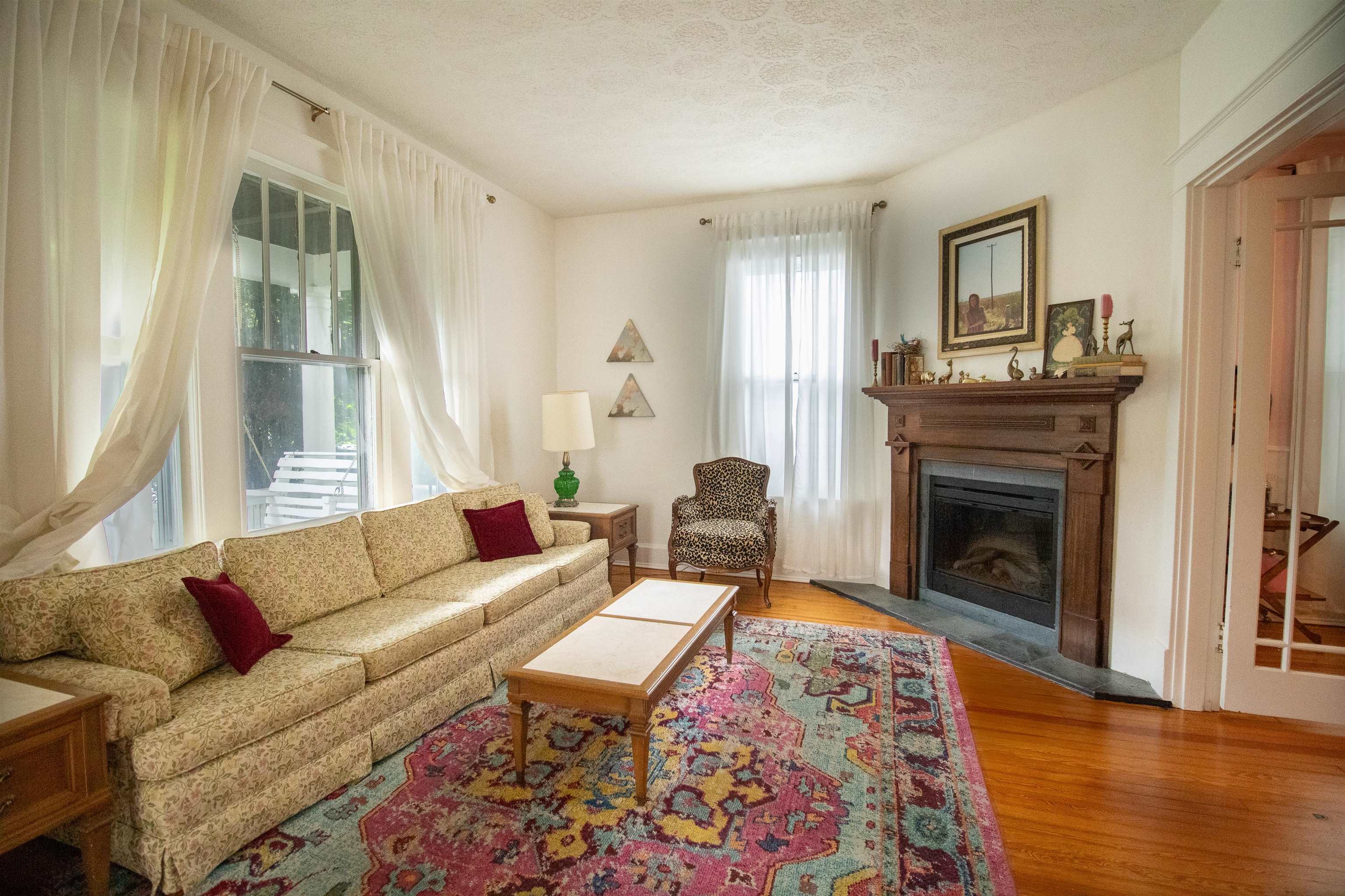 226 THORNROSE AVE, STAUNTON, Virginia 24401, 3 Bedrooms Bedrooms, ,2 BathroomsBathrooms,Residential,226 THORNROSE AVE,680135 MLS # 680135 226 THORNROSE AVE, STAUNTON, Virginia 24401, 3 Bedrooms Bedrooms, ,2 BathroomsBathrooms,Residential,226 THORNROSE AVE,680135 MLS # 680135