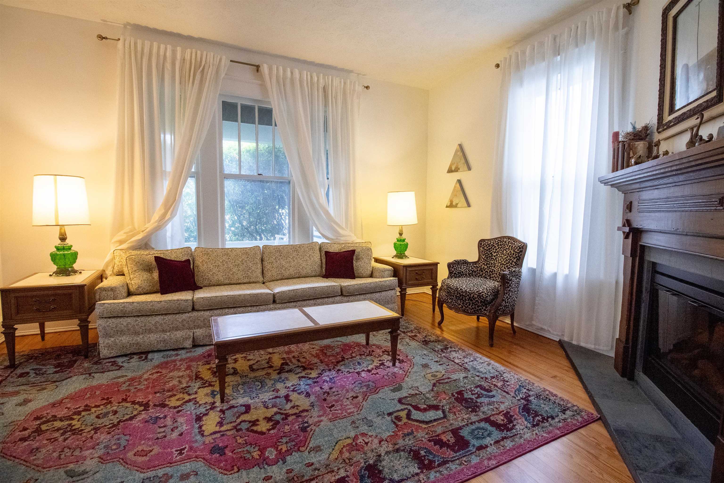 226 THORNROSE AVE, STAUNTON, Virginia 24401, 3 Bedrooms Bedrooms, ,2 BathroomsBathrooms,Residential,226 THORNROSE AVE,680135 MLS # 680135 226 THORNROSE AVE, STAUNTON, Virginia 24401, 3 Bedrooms Bedrooms, ,2 BathroomsBathrooms,Residential,226 THORNROSE AVE,680135 MLS # 680135