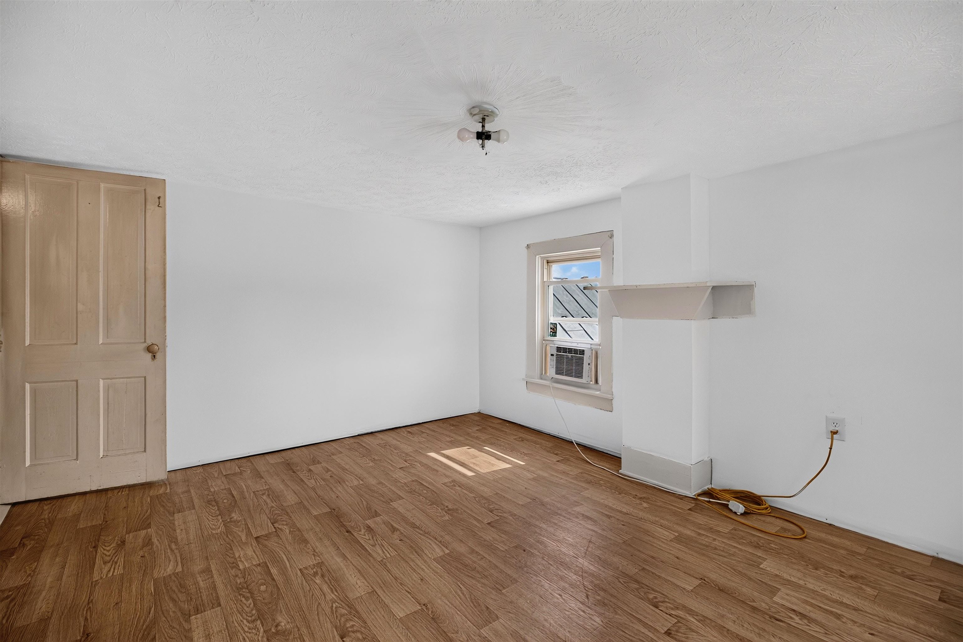 536 HONEYVILLE RD, STANLEY, Virginia 22851, 3 Bedrooms Bedrooms, ,1 BathroomBathrooms,Residential,536 HONEYVILLE RD,680136 MLS # 680136 536 HONEYVILLE RD, STANLEY, Virginia 22851, 3 Bedrooms Bedrooms, ,1 BathroomBathrooms,Residential,536 HONEYVILLE RD,680136 MLS # 680136