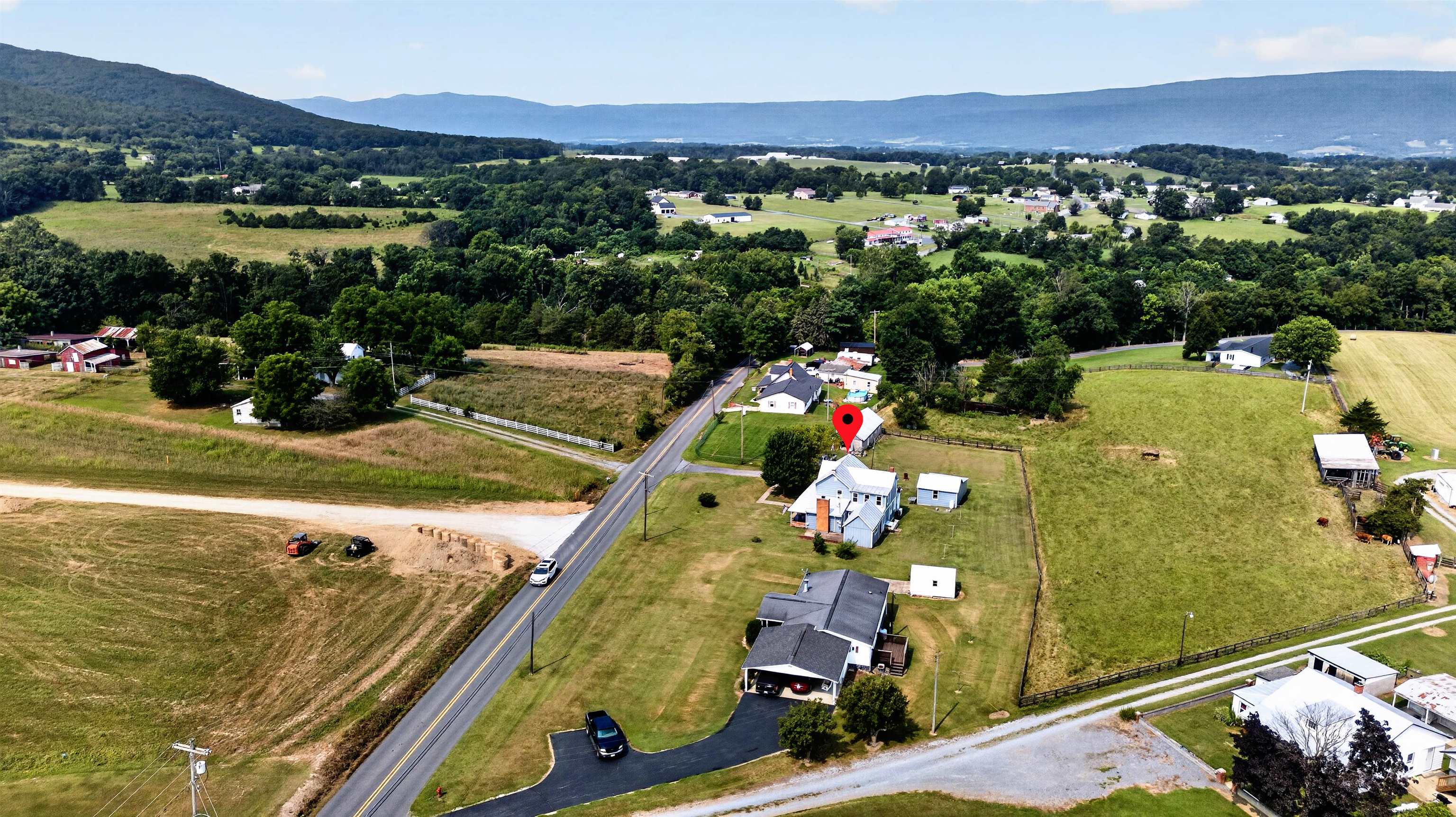 536 HONEYVILLE RD, STANLEY, Virginia 22851, 3 Bedrooms Bedrooms, ,1 BathroomBathrooms,Residential,536 HONEYVILLE RD,680136 MLS # 680136 536 HONEYVILLE RD, STANLEY, Virginia 22851, 3 Bedrooms Bedrooms, ,1 BathroomBathrooms,Residential,536 HONEYVILLE RD,680136 MLS # 680136