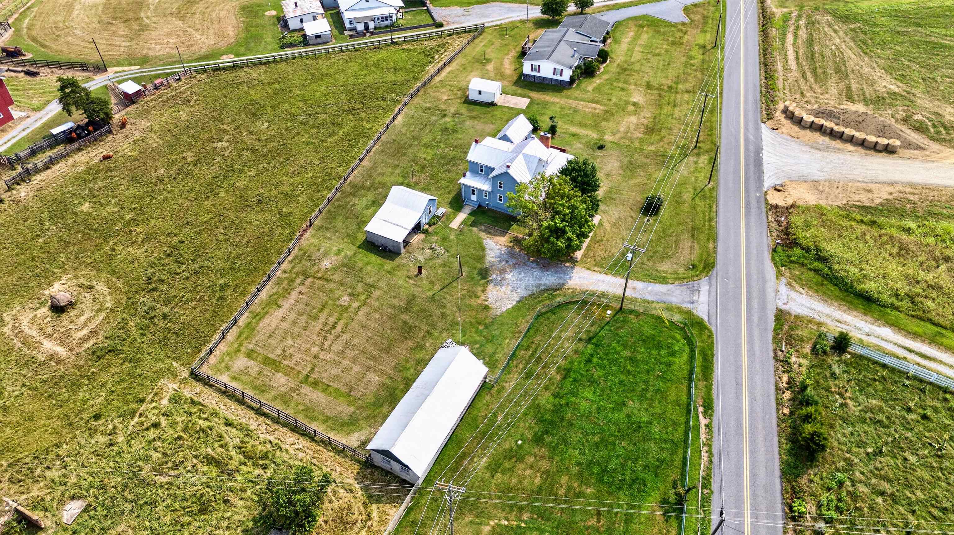 536 HONEYVILLE RD, STANLEY, Virginia 22851, 3 Bedrooms Bedrooms, ,1 BathroomBathrooms,Residential,536 HONEYVILLE RD,680136 MLS # 680136 536 HONEYVILLE RD, STANLEY, Virginia 22851, 3 Bedrooms Bedrooms, ,1 BathroomBathrooms,Residential,536 HONEYVILLE RD,680136 MLS # 680136