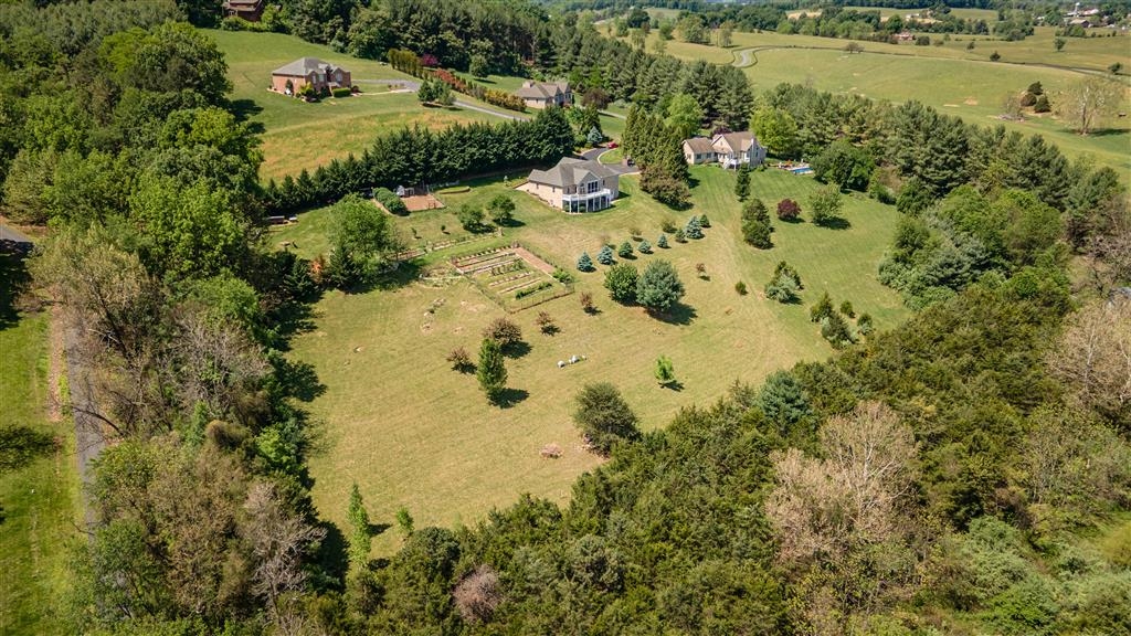 94 CEDAR CREEK LN, FORT DEFIANCE, Virginia 24437, 4 Bedrooms Bedrooms, ,3 BathroomsBathrooms,Residential,94 CEDAR CREEK LN,680137 MLS # 680137 94 CEDAR CREEK LN, FORT DEFIANCE, Virginia 24437, 4 Bedrooms Bedrooms, ,3 BathroomsBathrooms,Residential,94 CEDAR CREEK LN,680137 MLS # 680137