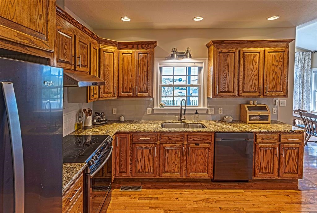 94 CEDAR CREEK LN, FORT DEFIANCE, Virginia 24437, 4 Bedrooms Bedrooms, ,3 BathroomsBathrooms,Residential,94 CEDAR CREEK LN,680137 MLS # 680137 94 CEDAR CREEK LN, FORT DEFIANCE, Virginia 24437, 4 Bedrooms Bedrooms, ,3 BathroomsBathrooms,Residential,94 CEDAR CREEK LN,680137 MLS # 680137