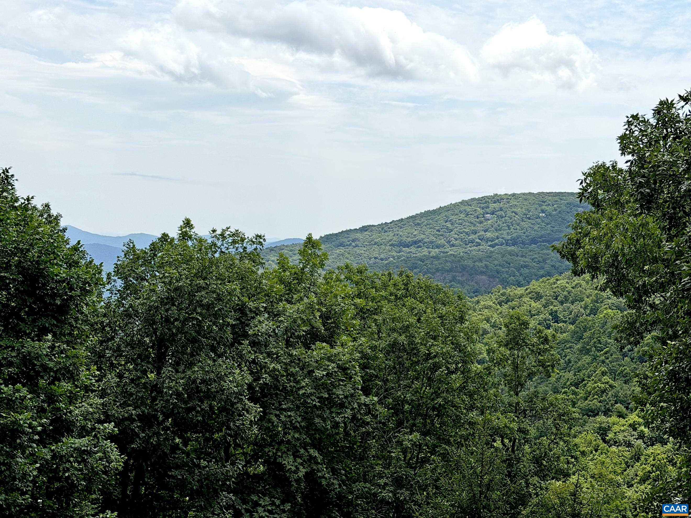 The mountain views become even more expansive and dramatic from early November through early May as the leaves fall. The mountain views become even more expansive and dramatic from early November through early May as the leaves fall.