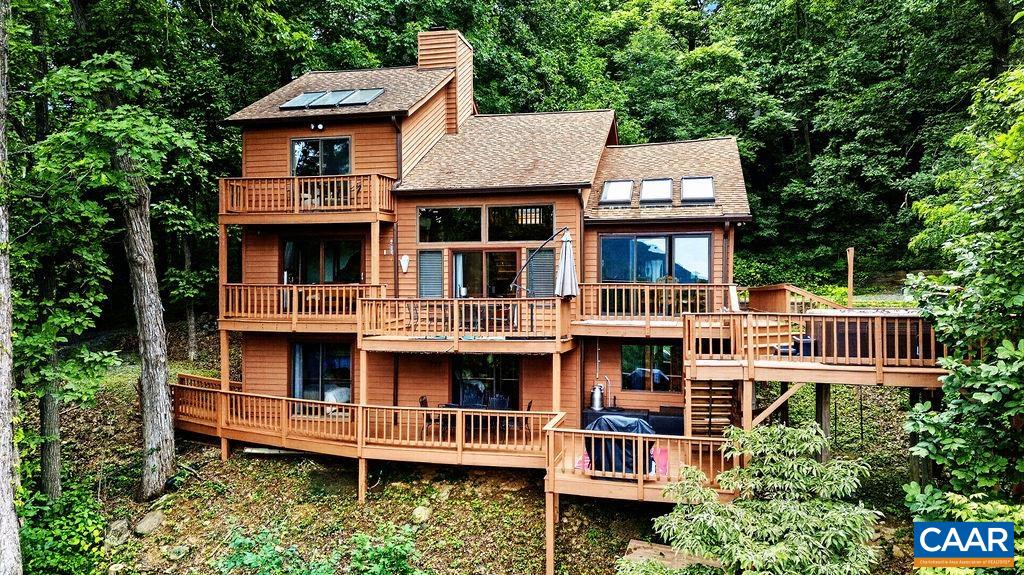 The home backs up to the GeorgeWashington National Forest and is across the street from the Shamokin Springs Waterfall hiking trail. The home backs up to the GeorgeWashington National Forest and is across the street from the Shamokin Springs Waterfall hiking trail.