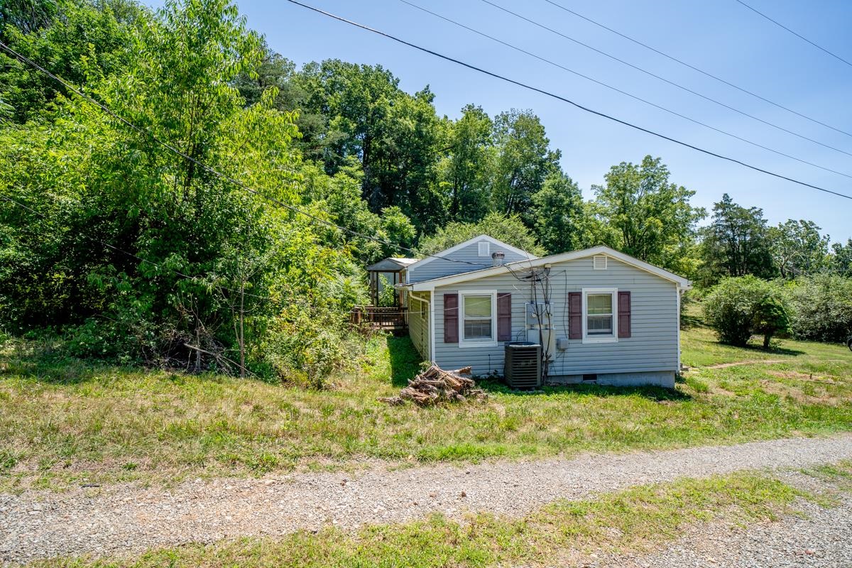 1185 LAYNE PL, CROZET, Virginia 22932, 3 Bedrooms Bedrooms, ,1 BathroomBathrooms,Residential,1185 LAYNE PL,680141 MLS # 680141 1185 LAYNE PL, CROZET, Virginia 22932, 3 Bedrooms Bedrooms, ,1 BathroomBathrooms,Residential,1185 LAYNE PL,680141 MLS # 680141