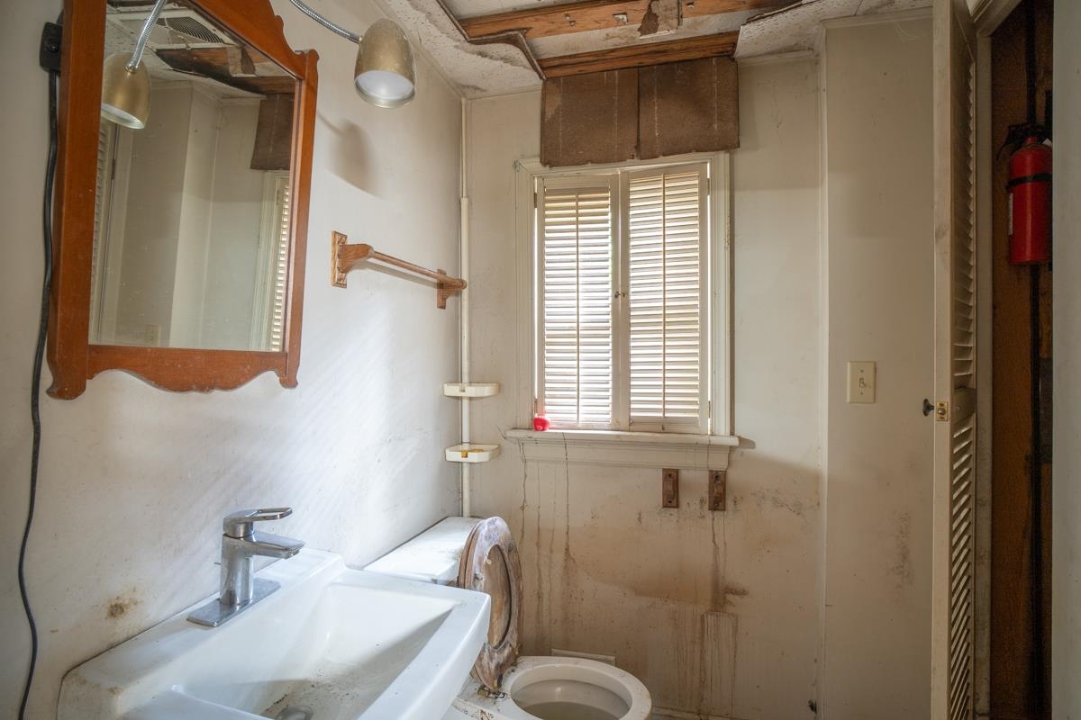 1552 VALE CIR, HARRISONBURG, Virginia 22801, 3 Bedrooms Bedrooms, ,2 BathroomsBathrooms,Residential,1552 VALE CIR,680143 MLS # 680143 1552 VALE CIR, HARRISONBURG, Virginia 22801, 3 Bedrooms Bedrooms, ,2 BathroomsBathrooms,Residential,1552 VALE CIR,680143 MLS # 680143
