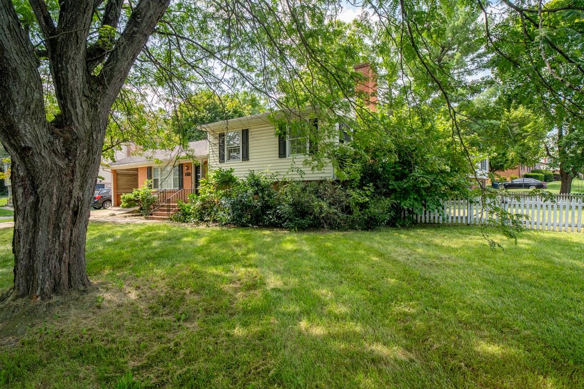 1552 VALE CIR, HARRISONBURG, Virginia 22801, 3 Bedrooms Bedrooms, ,2 BathroomsBathrooms,Residential,1552 VALE CIR,680143 MLS # 680143 1552 VALE CIR, HARRISONBURG, Virginia 22801, 3 Bedrooms Bedrooms, ,2 BathroomsBathrooms,Residential,1552 VALE CIR,680143 MLS # 680143