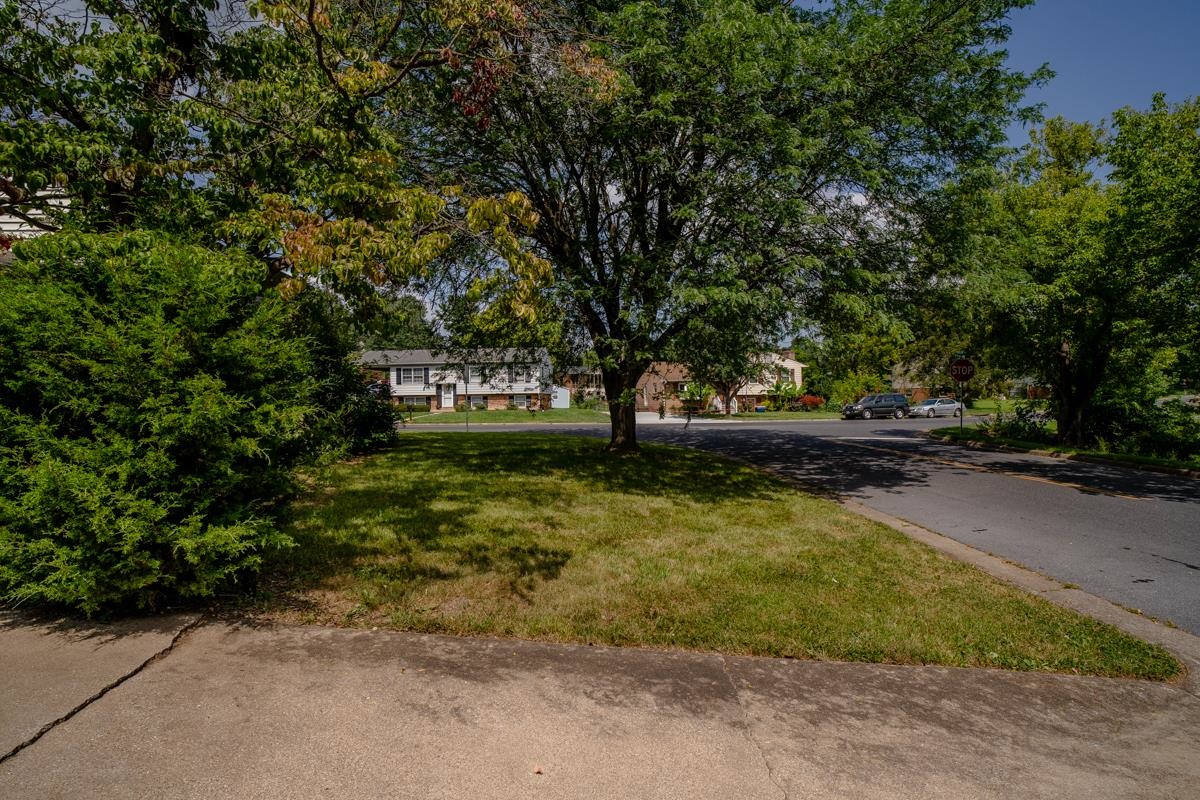 1552 VALE CIR, HARRISONBURG, Virginia 22801, 3 Bedrooms Bedrooms, ,2 BathroomsBathrooms,Residential,1552 VALE CIR,680143 MLS # 680143 1552 VALE CIR, HARRISONBURG, Virginia 22801, 3 Bedrooms Bedrooms, ,2 BathroomsBathrooms,Residential,1552 VALE CIR,680143 MLS # 680143