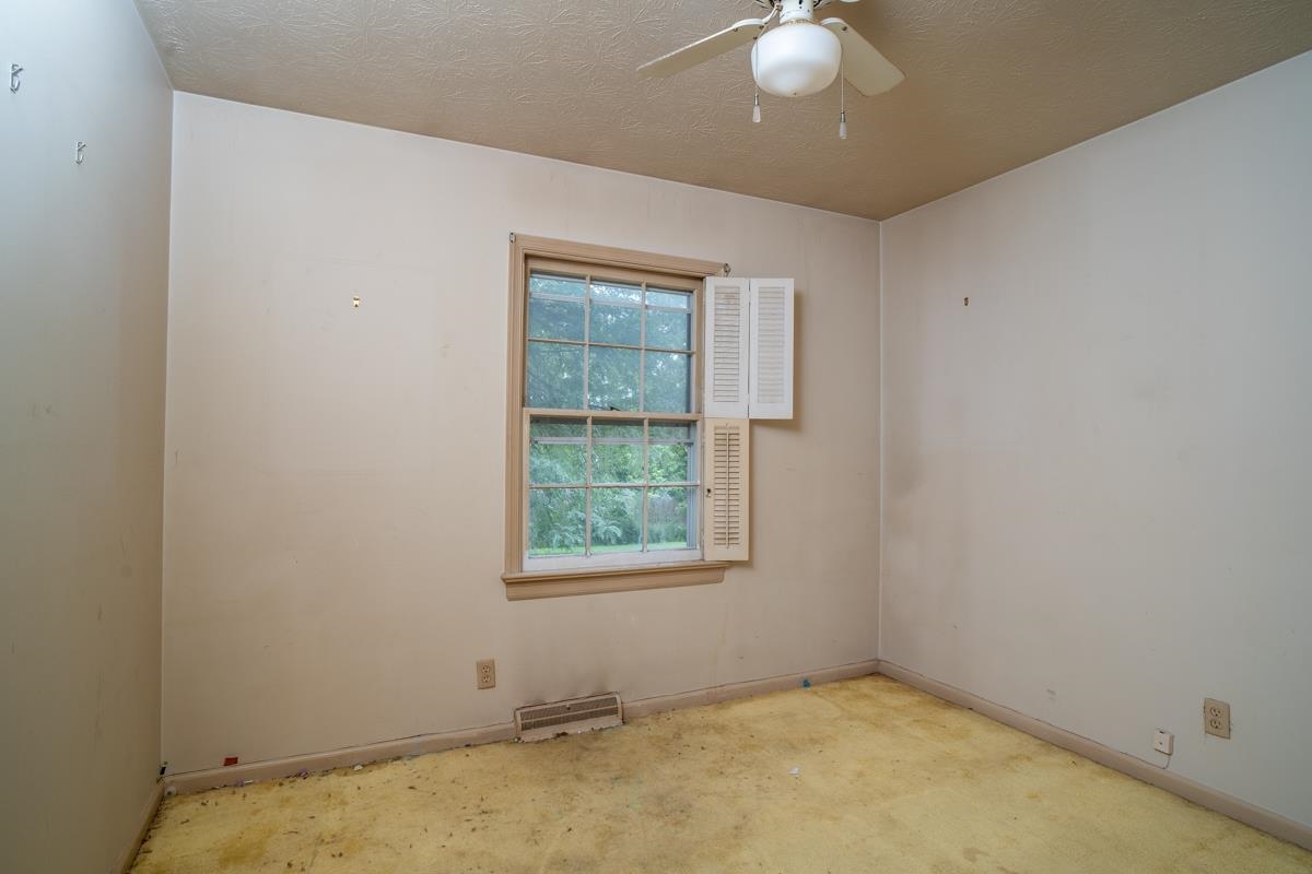 1552 VALE CIR, HARRISONBURG, Virginia 22801, 3 Bedrooms Bedrooms, ,2 BathroomsBathrooms,Residential,1552 VALE CIR,680143 MLS # 680143 1552 VALE CIR, HARRISONBURG, Virginia 22801, 3 Bedrooms Bedrooms, ,2 BathroomsBathrooms,Residential,1552 VALE CIR,680143 MLS # 680143