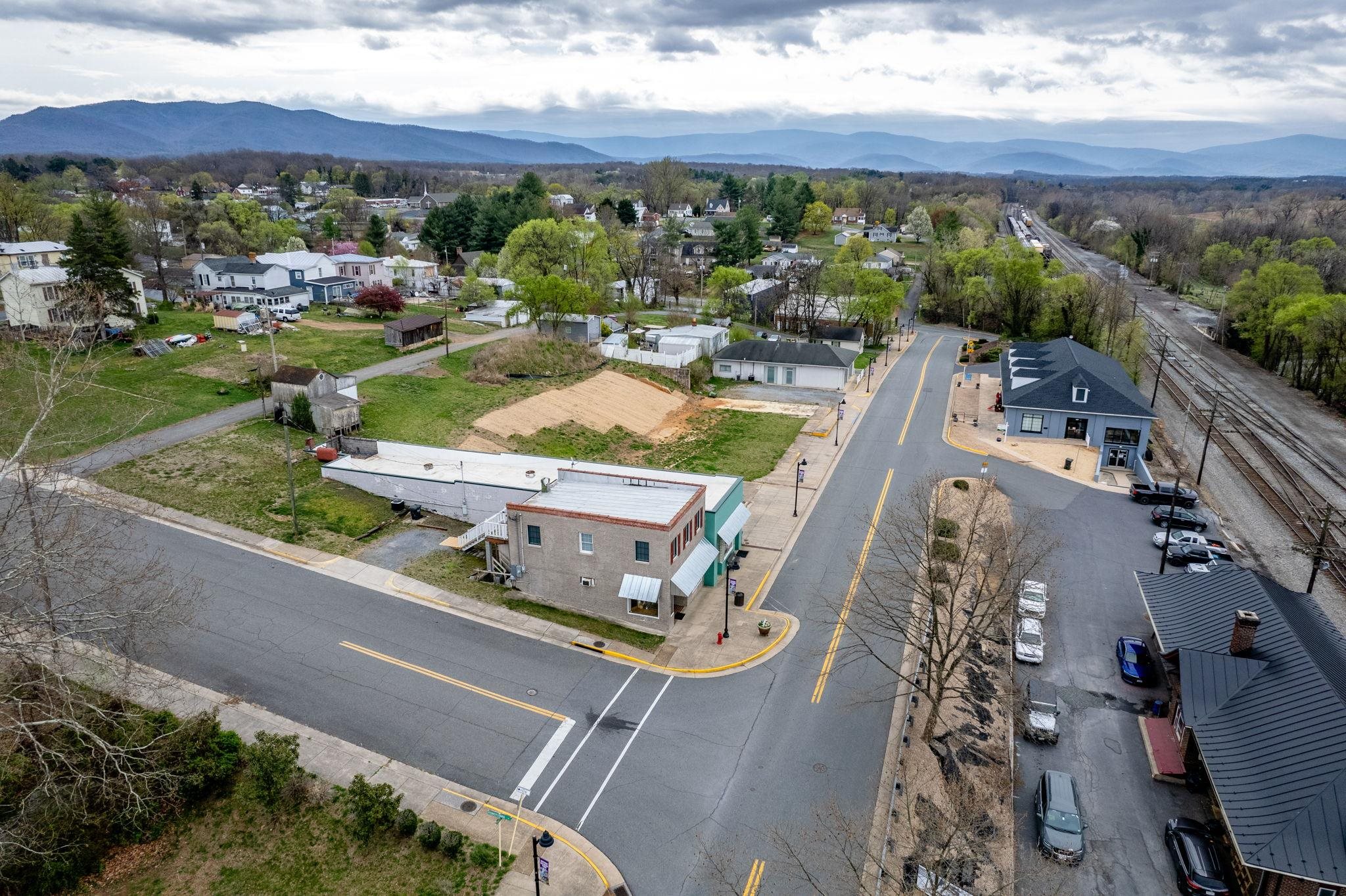 500-504 FIRST ST, SHENANDOAH, Virginia 22849, ,Commercial,500-504 FIRST ST,662708 MLS # 662708