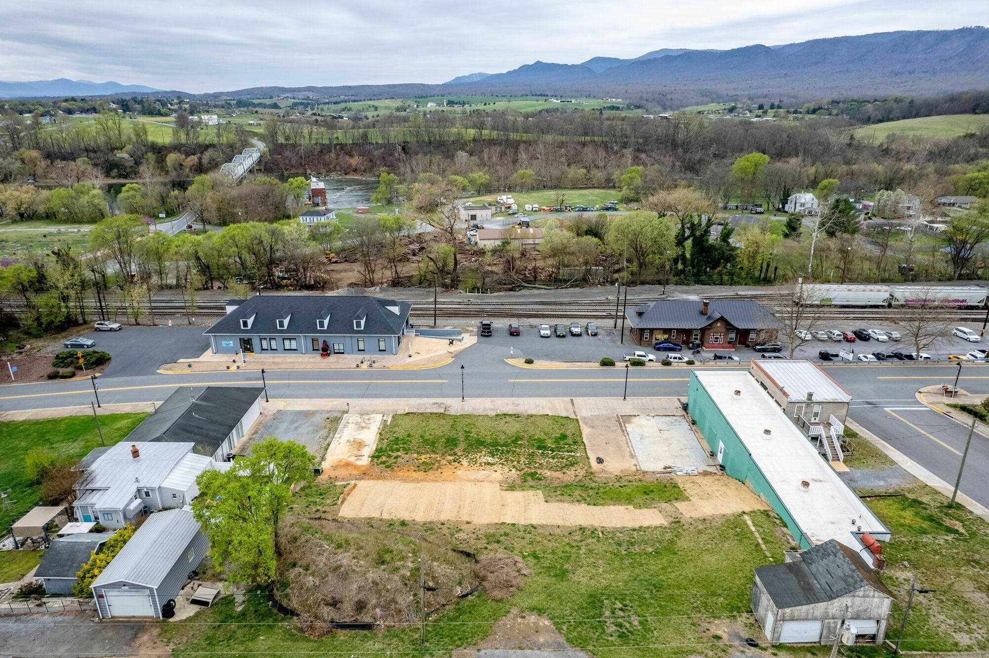 500-504 FIRST ST, SHENANDOAH, Virginia 22849, ,Commercial,500-504 FIRST ST,662708 MLS # 662708