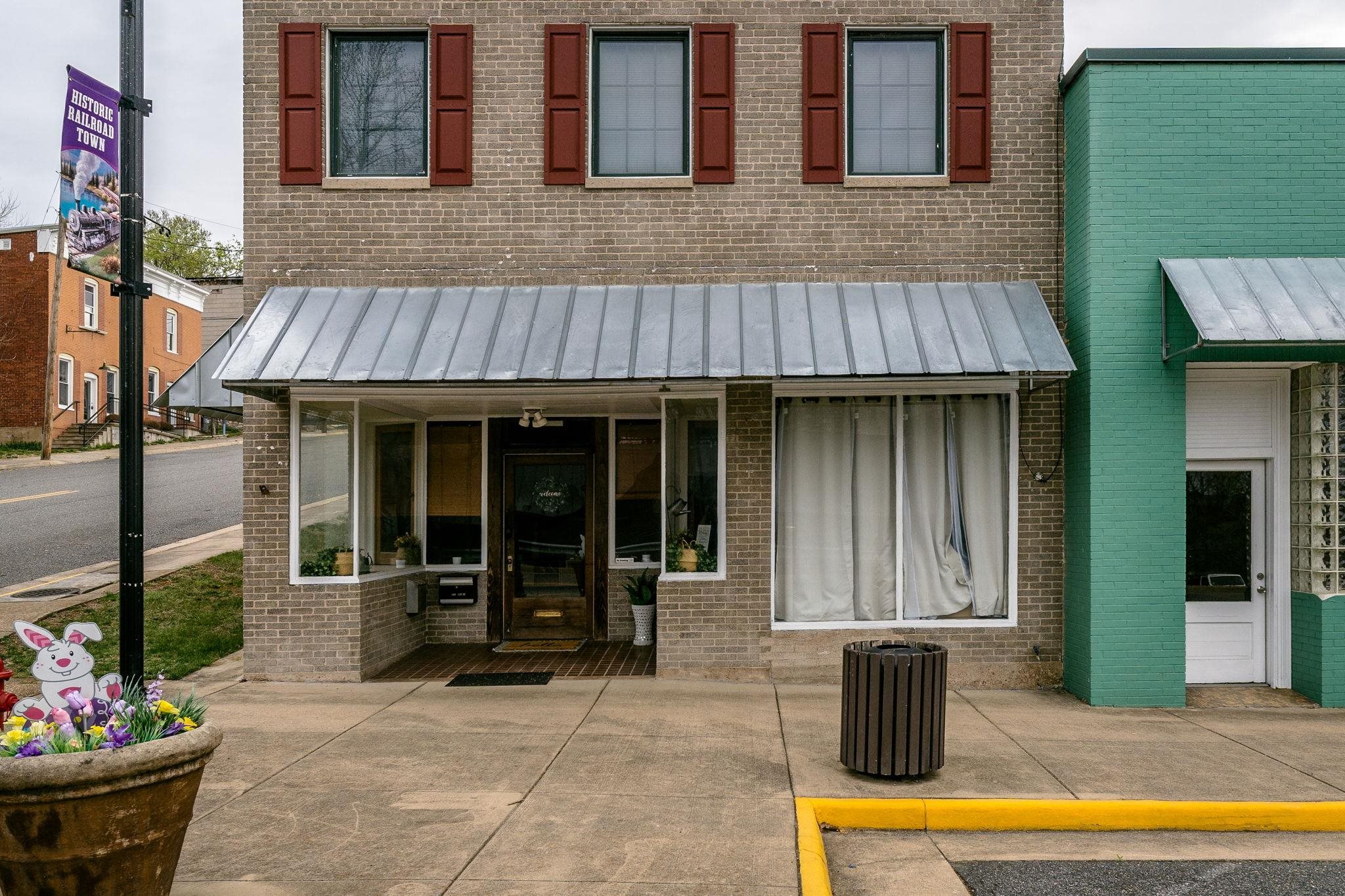 500-504 FIRST ST, SHENANDOAH, Virginia 22849, ,Commercial,500-504 FIRST ST,662708 MLS # 662708
