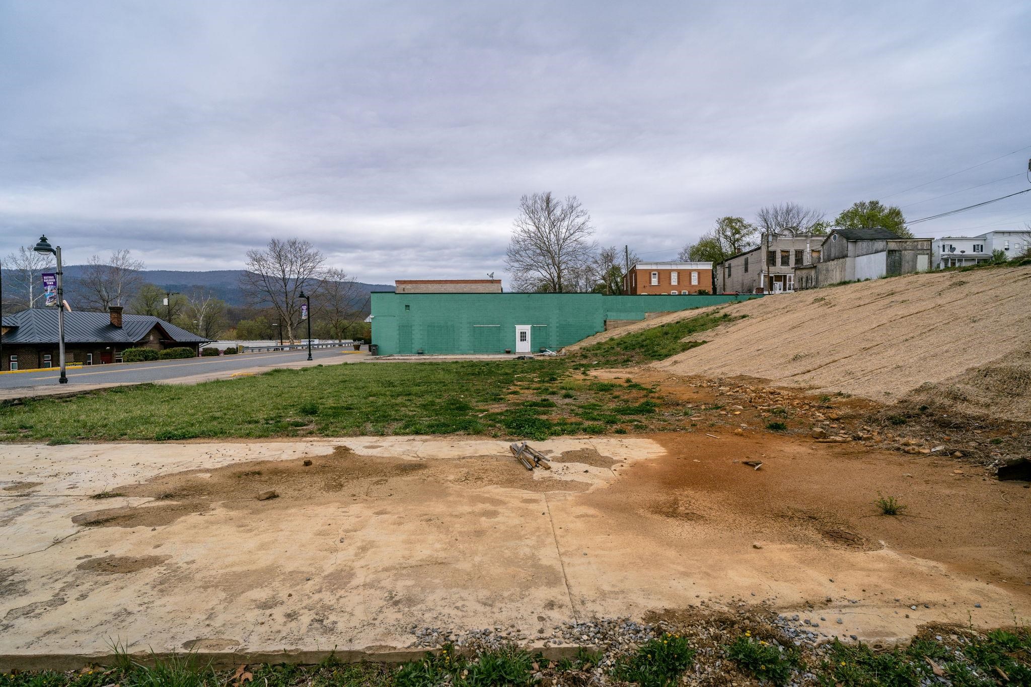 504 FIRST ST, SHENANDOAH, Virginia 22849, ,Commercial,504 FIRST ST,669072 MLS # 669072