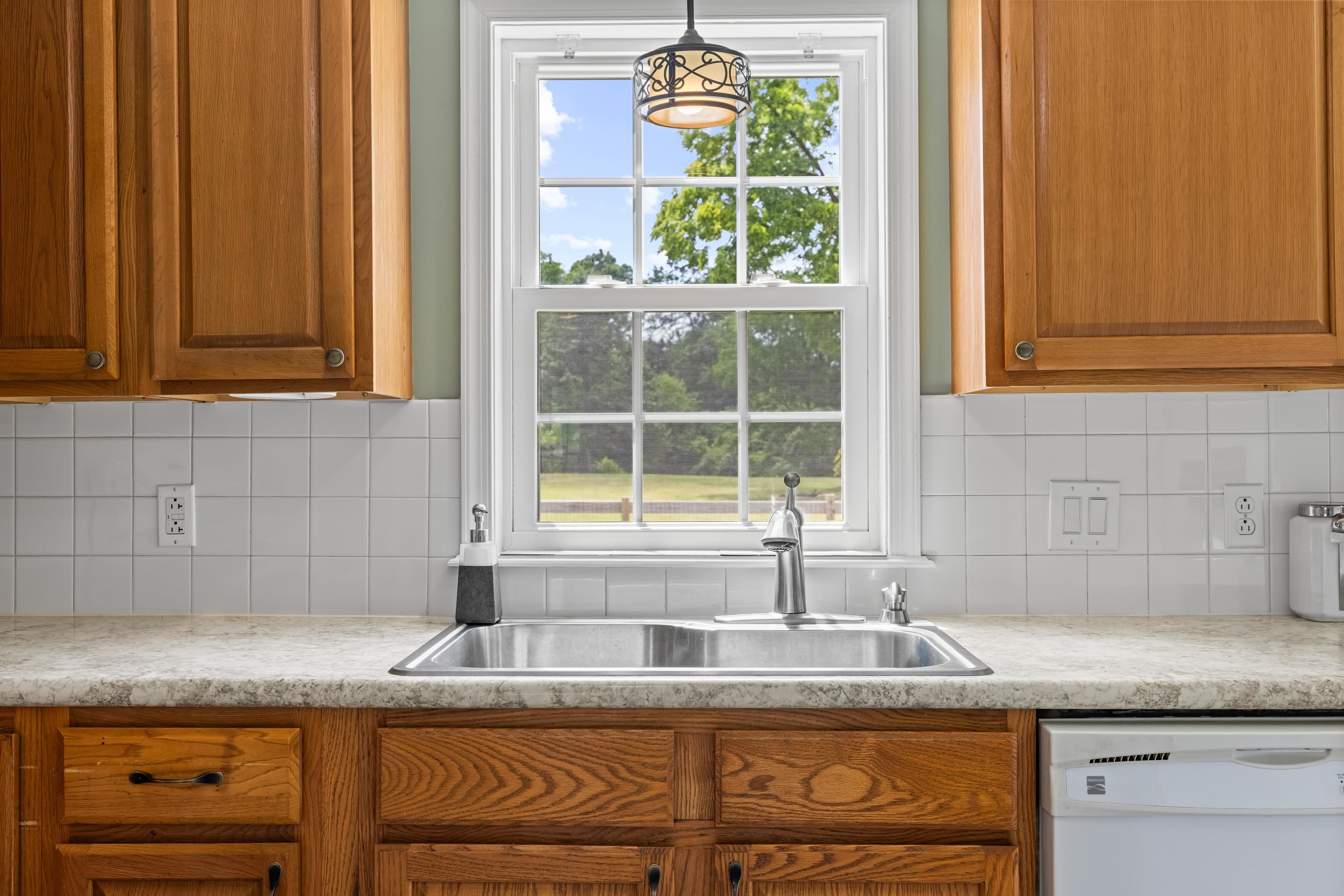2645 LYNDHURST RD, WAYNESBORO, Virginia 22980, 3 Bedrooms Bedrooms, ,3 BathroomsBathrooms,Residential,2645 LYNDHURST RD,679360 MLS # 679360 2645 LYNDHURST RD, WAYNESBORO, Virginia 22980, 3 Bedrooms Bedrooms, ,3 BathroomsBathrooms,Residential,2645 LYNDHURST RD,679360 MLS # 679360