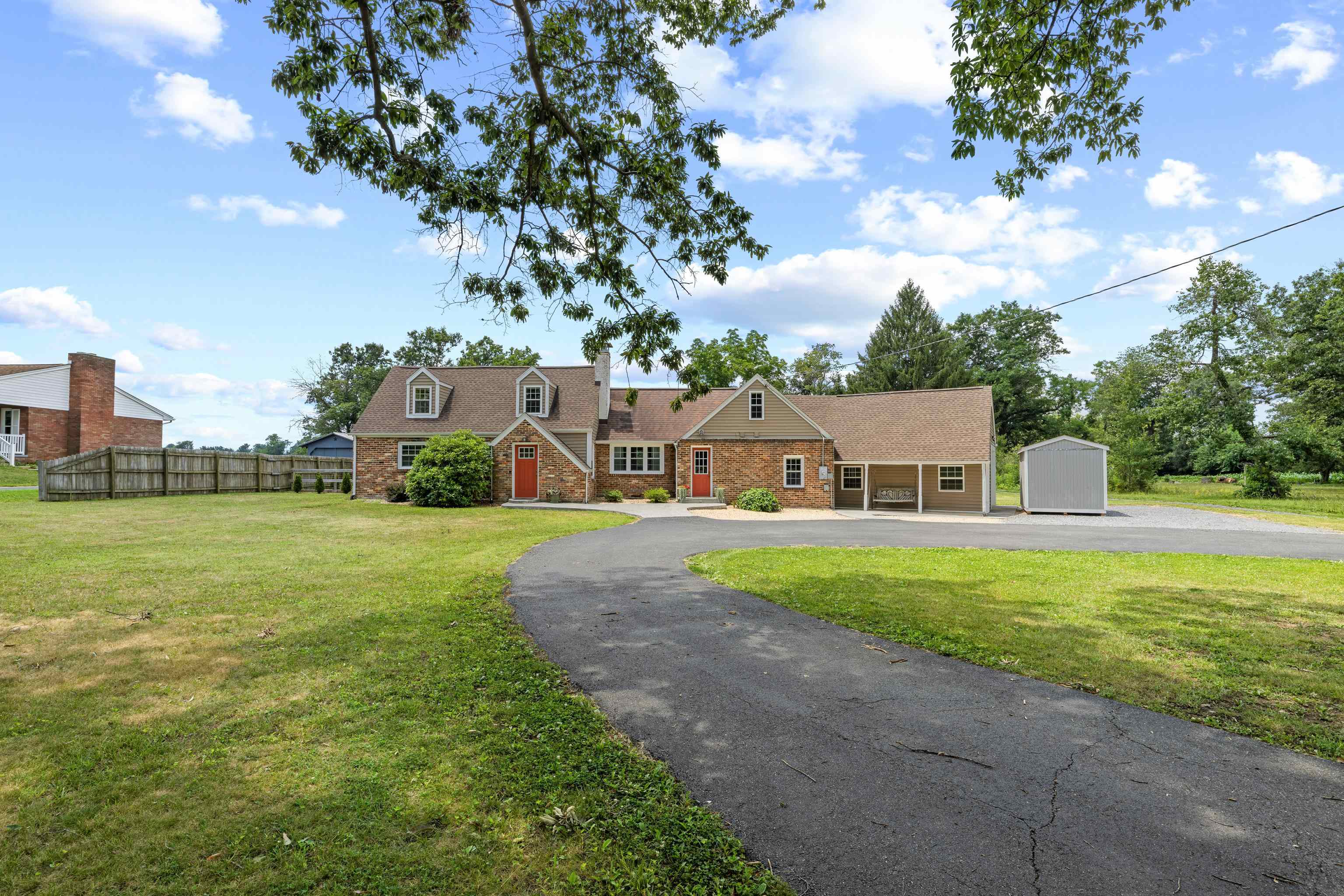 2645 LYNDHURST RD, WAYNESBORO, Virginia 22980, 3 Bedrooms Bedrooms, ,3 BathroomsBathrooms,Residential,2645 LYNDHURST RD,679360 MLS # 679360 2645 LYNDHURST RD, WAYNESBORO, Virginia 22980, 3 Bedrooms Bedrooms, ,3 BathroomsBathrooms,Residential,2645 LYNDHURST RD,679360 MLS # 679360