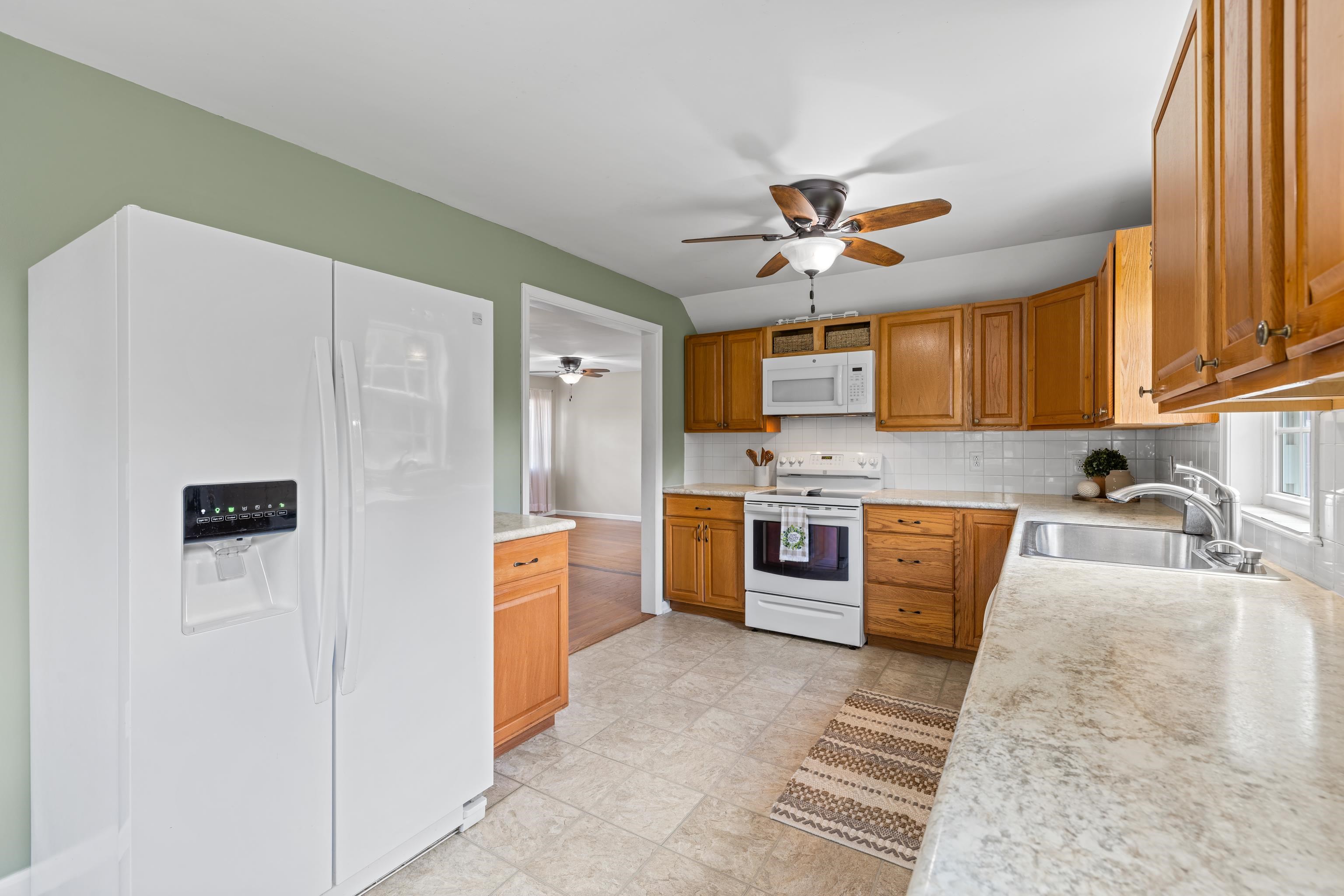 2645 LYNDHURST RD, WAYNESBORO, Virginia 22980, 3 Bedrooms Bedrooms, ,3 BathroomsBathrooms,Residential,2645 LYNDHURST RD,679360 MLS # 679360 2645 LYNDHURST RD, WAYNESBORO, Virginia 22980, 3 Bedrooms Bedrooms, ,3 BathroomsBathrooms,Residential,2645 LYNDHURST RD,679360 MLS # 679360