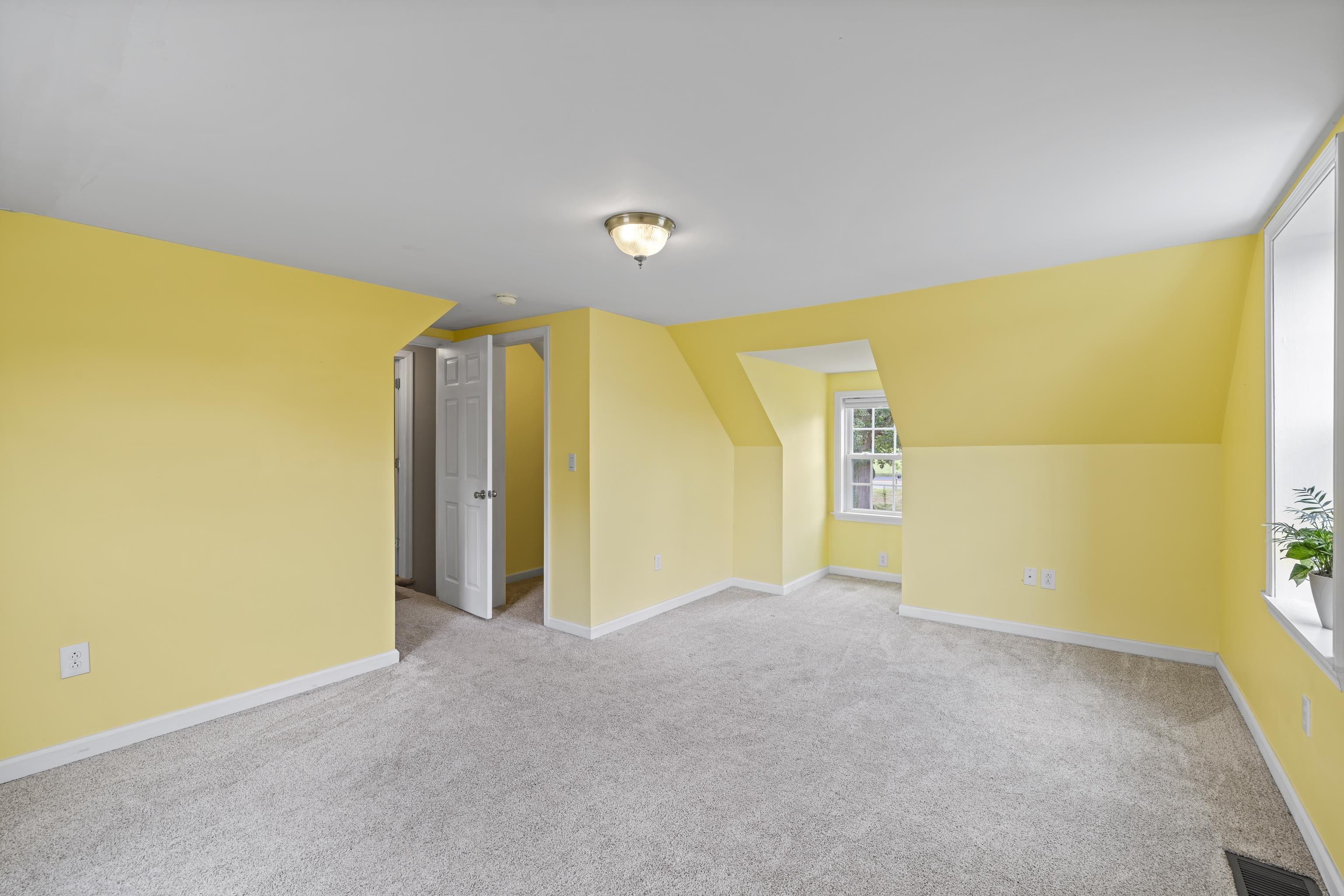 2645 LYNDHURST RD, WAYNESBORO, Virginia 22980, 3 Bedrooms Bedrooms, ,3 BathroomsBathrooms,Residential,2645 LYNDHURST RD,679360 MLS # 679360 2645 LYNDHURST RD, WAYNESBORO, Virginia 22980, 3 Bedrooms Bedrooms, ,3 BathroomsBathrooms,Residential,2645 LYNDHURST RD,679360 MLS # 679360