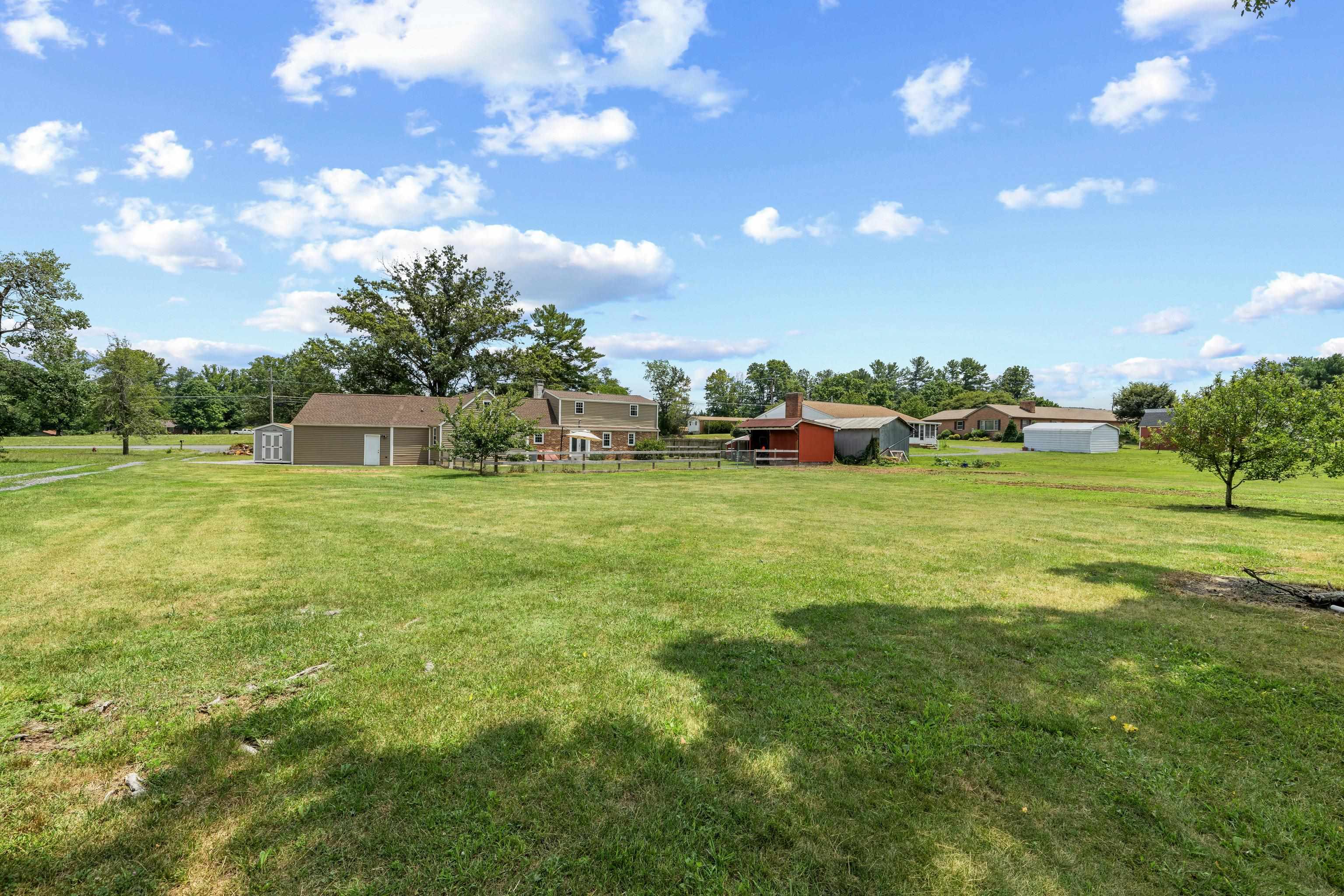 2645 LYNDHURST RD, WAYNESBORO, Virginia 22980, 3 Bedrooms Bedrooms, ,3 BathroomsBathrooms,Residential,2645 LYNDHURST RD,679360 MLS # 679360 2645 LYNDHURST RD, WAYNESBORO, Virginia 22980, 3 Bedrooms Bedrooms, ,3 BathroomsBathrooms,Residential,2645 LYNDHURST RD,679360 MLS # 679360