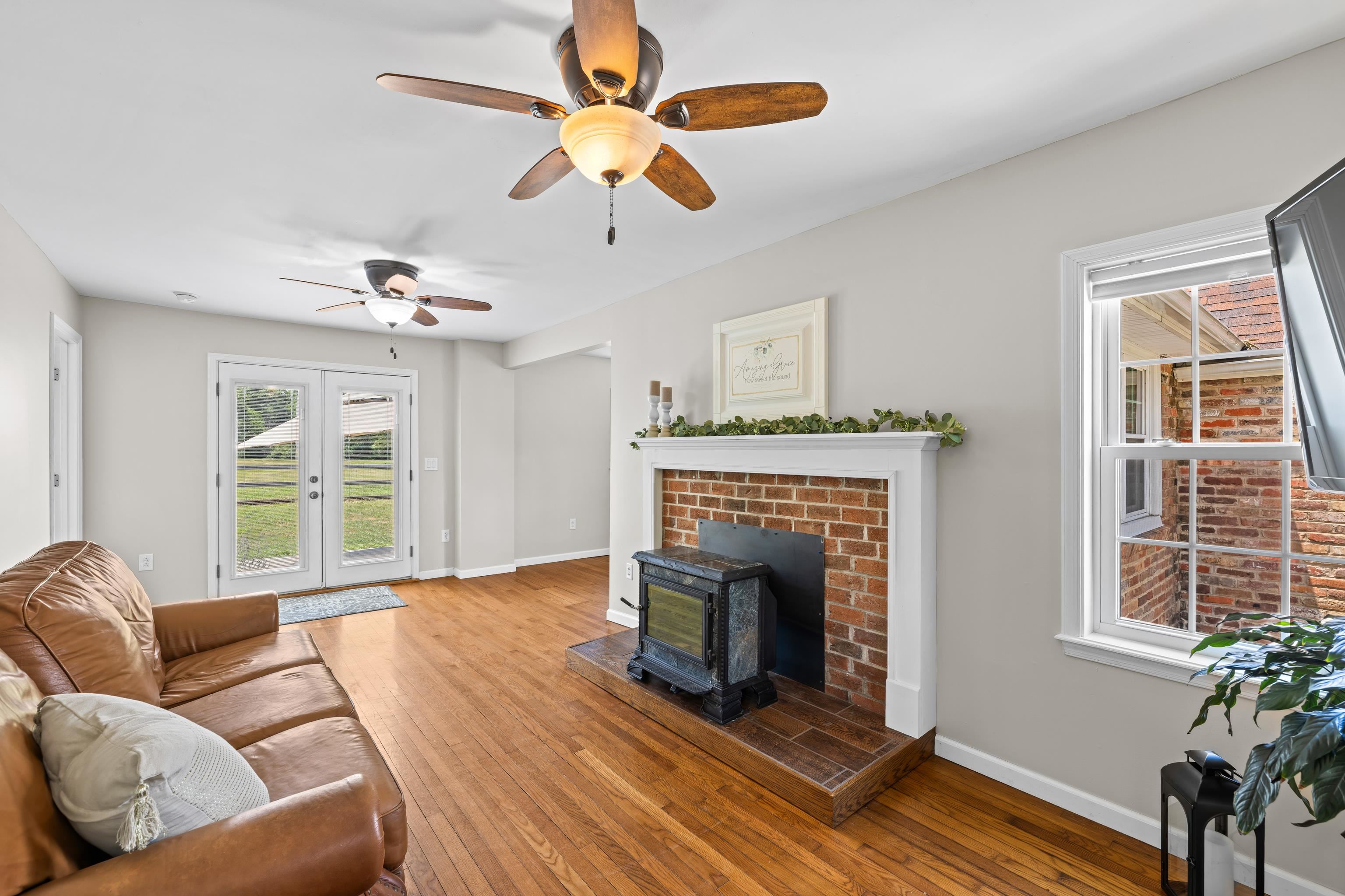 2645 LYNDHURST RD, WAYNESBORO, Virginia 22980, 3 Bedrooms Bedrooms, ,3 BathroomsBathrooms,Residential,2645 LYNDHURST RD,679360 MLS # 679360 2645 LYNDHURST RD, WAYNESBORO, Virginia 22980, 3 Bedrooms Bedrooms, ,3 BathroomsBathrooms,Residential,2645 LYNDHURST RD,679360 MLS # 679360